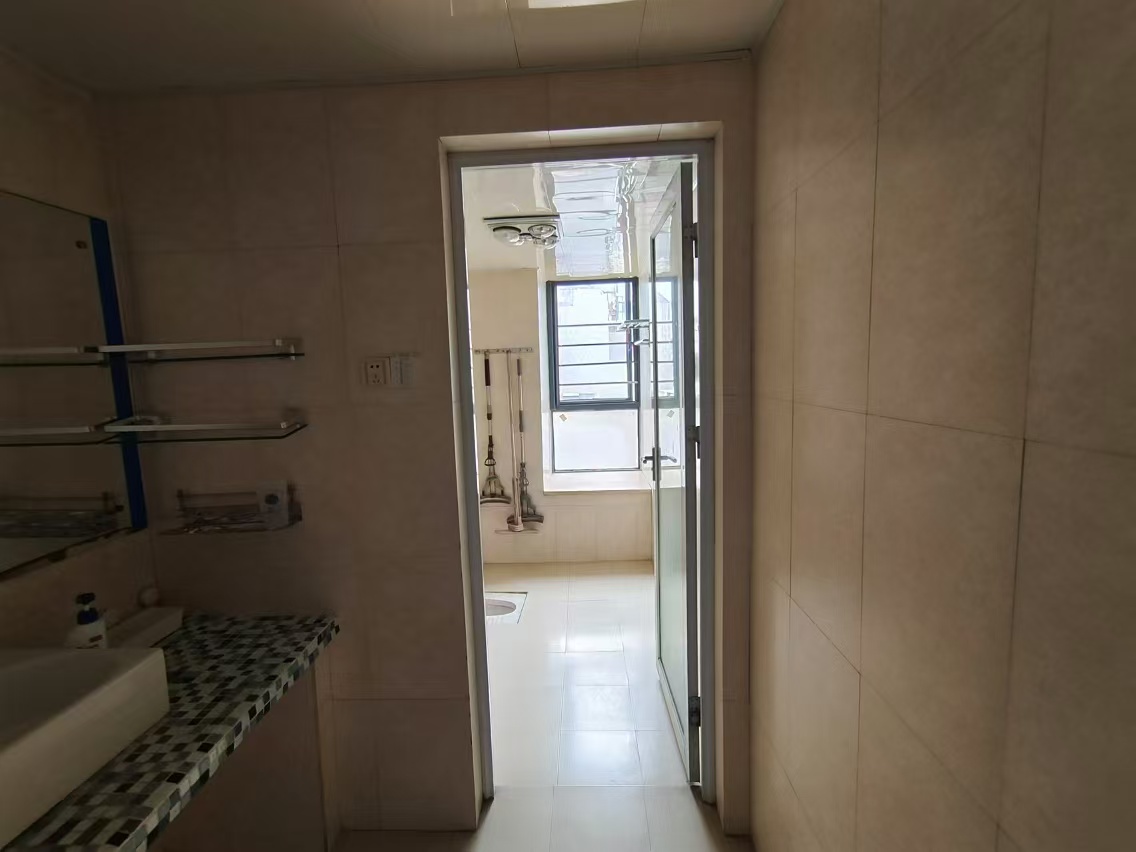 城市风景  3室2厅2卫    52.0万 城市风景  3室2厅2卫    52.0万室内图