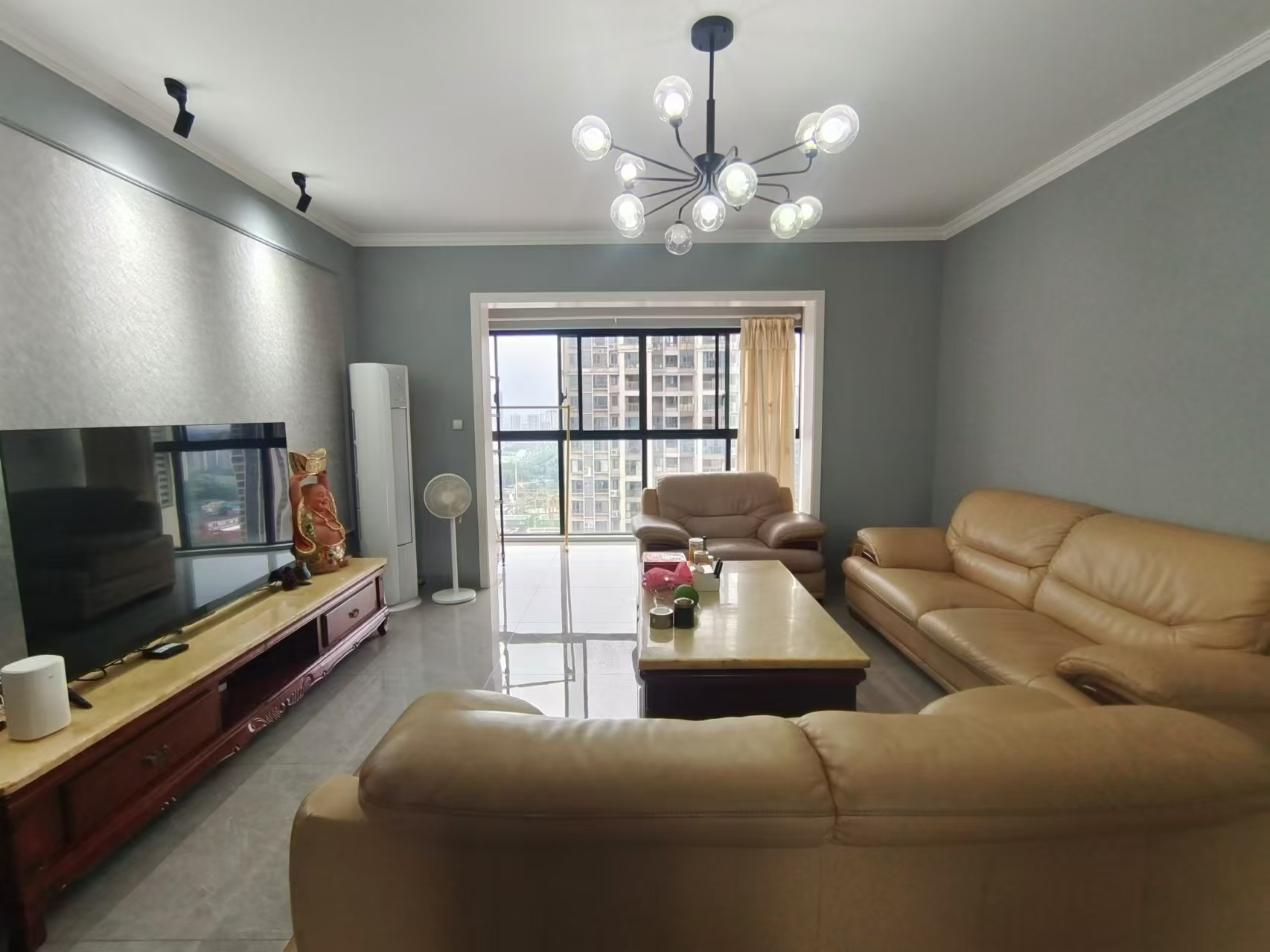 山水洲城华晨第一城  4室2厅2卫    110.0万 山水洲城华晨第一城  4室2厅2卫    110.0万室内图