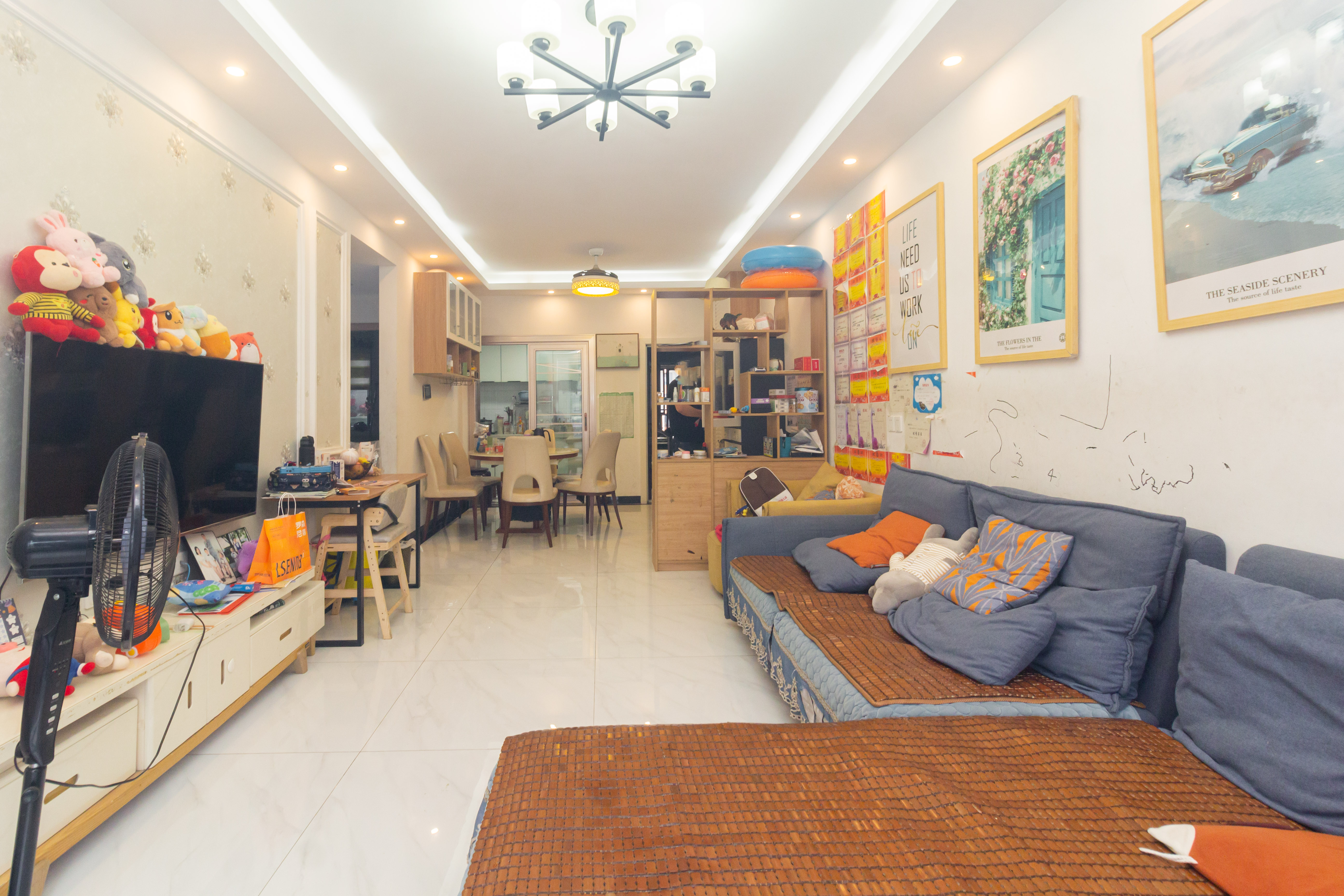 长房东云台 3室2厅1卫 98.0万 长房东云台 3室2厅1卫 98.0万客厅