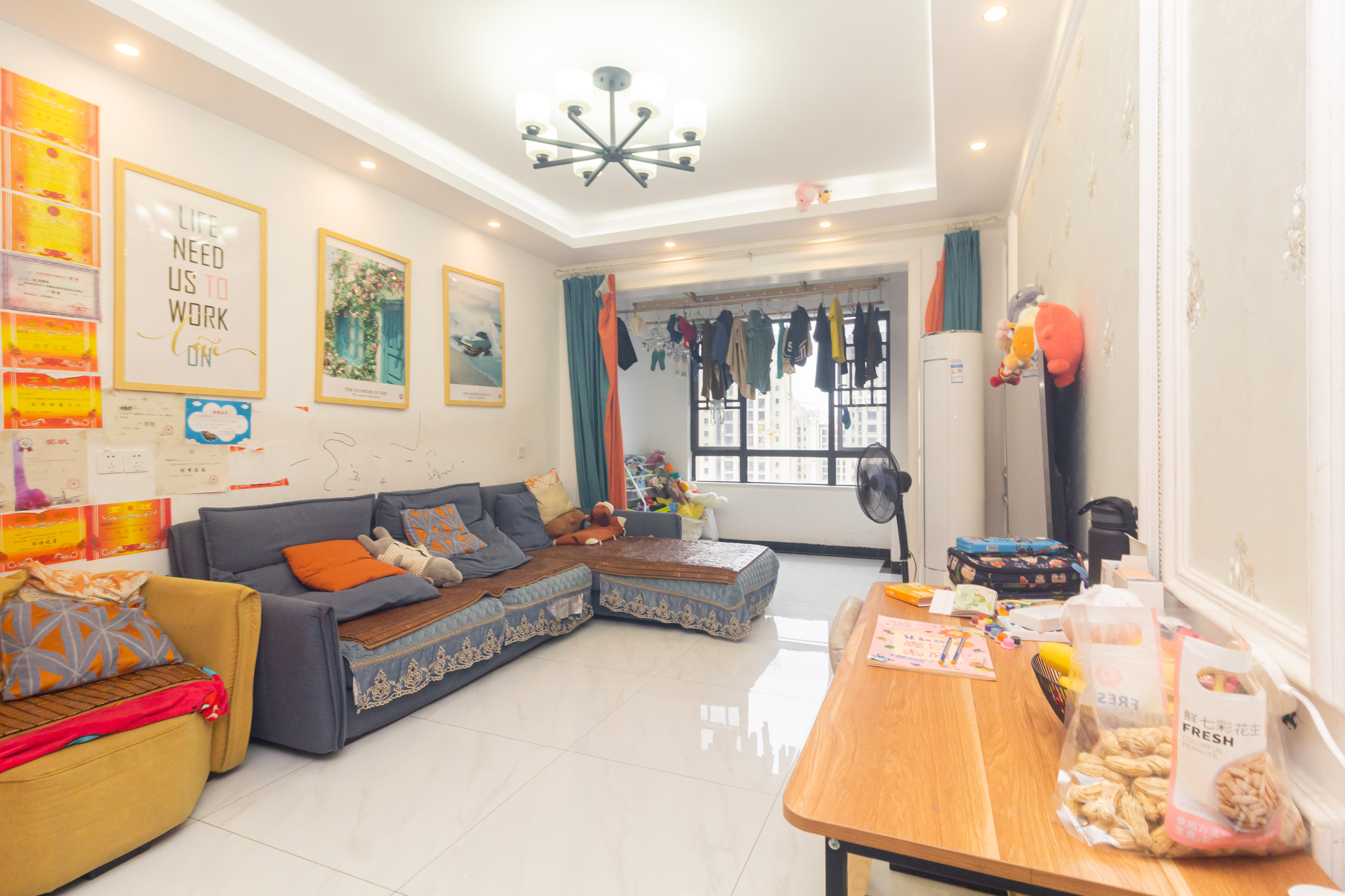 长房东云台 3室2厅1卫 98.0万 长房东云台 3室2厅1卫 98.0万客厅