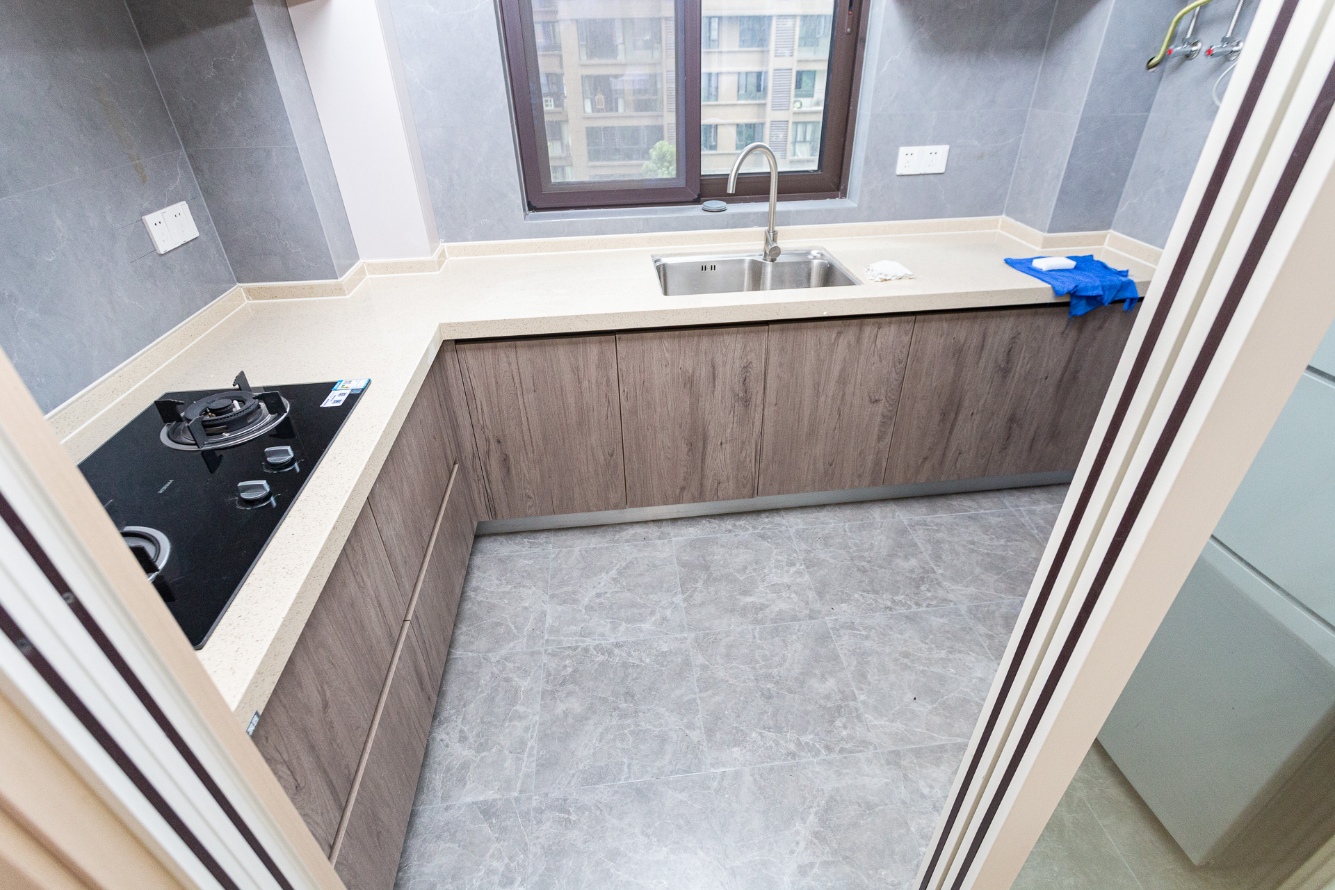 龙湖璟宸原著（龙湖紫宸）  4室2厅2卫    108.0万厨房