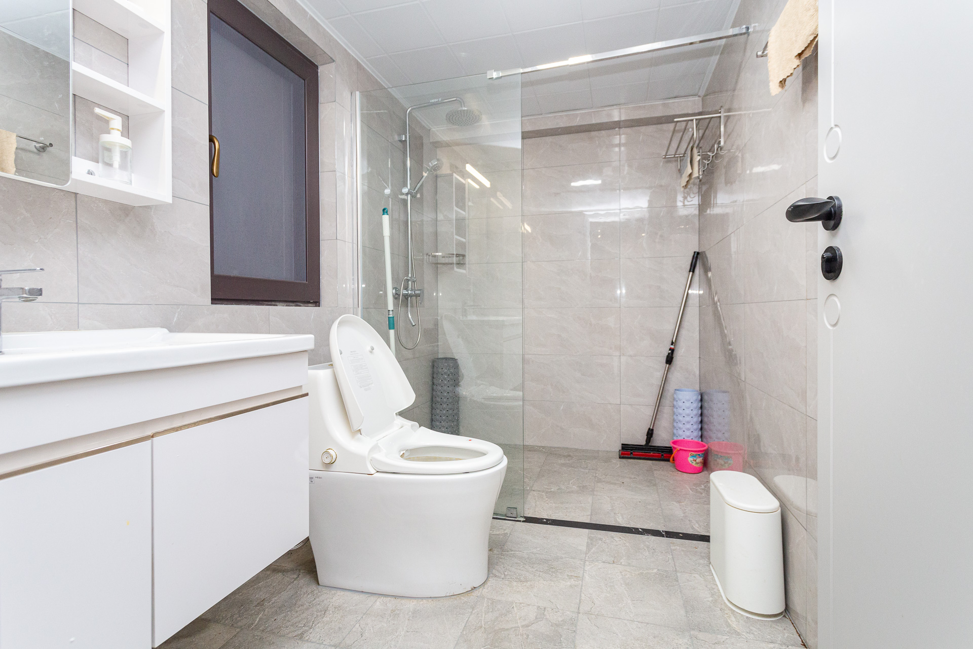 南山苏迪亚诺  11室4厅7卫    798.0万 南山苏迪亚诺  11室4厅7卫    798.0万卫生间