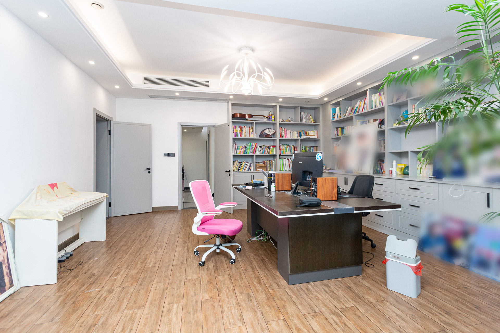 南山苏迪亚诺  11室4厅7卫    798.0万 南山苏迪亚诺  11室4厅7卫    798.0万卧室