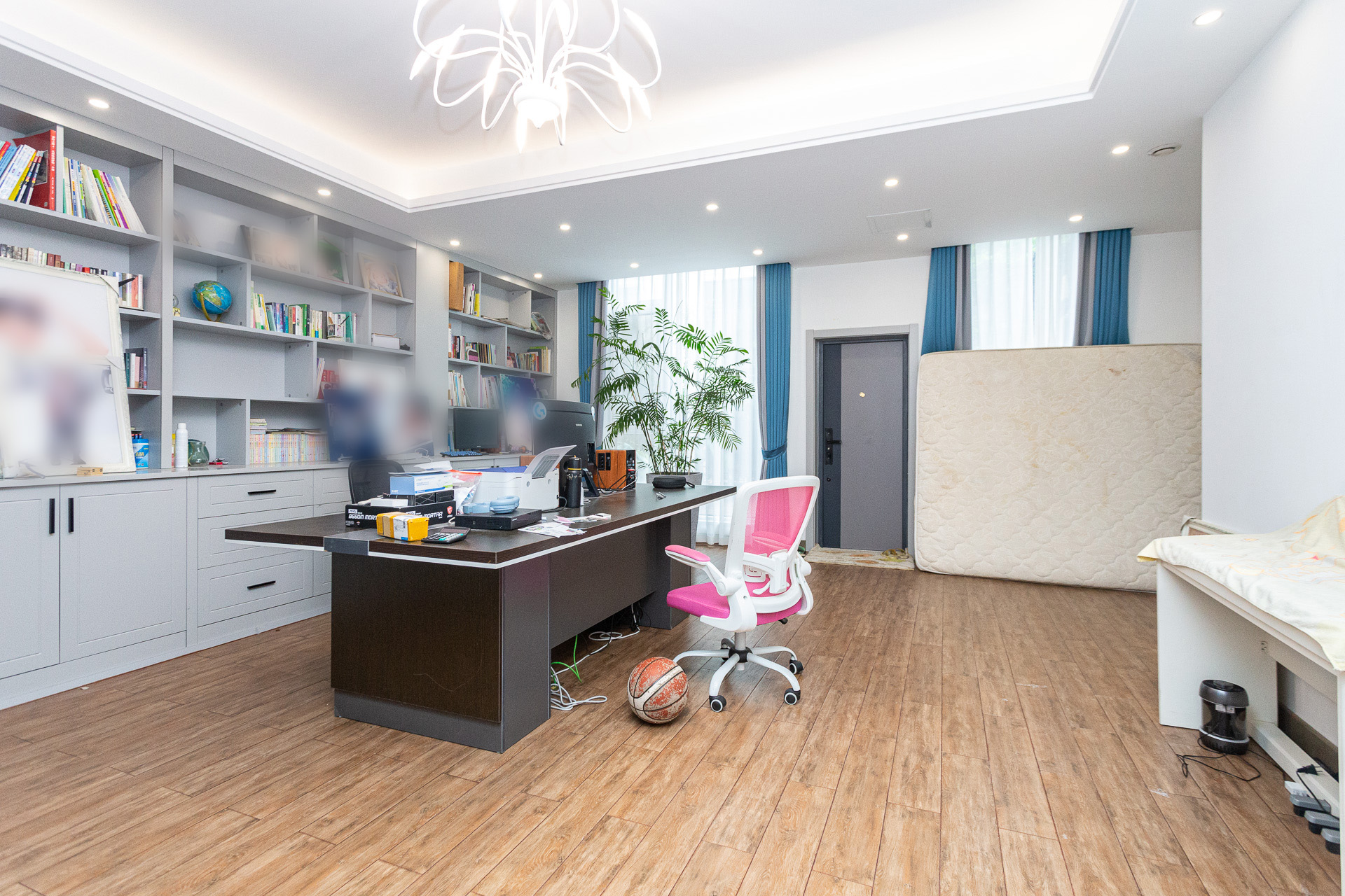 南山苏迪亚诺  11室4厅7卫    798.0万 南山苏迪亚诺  11室4厅7卫    798.0万卧室