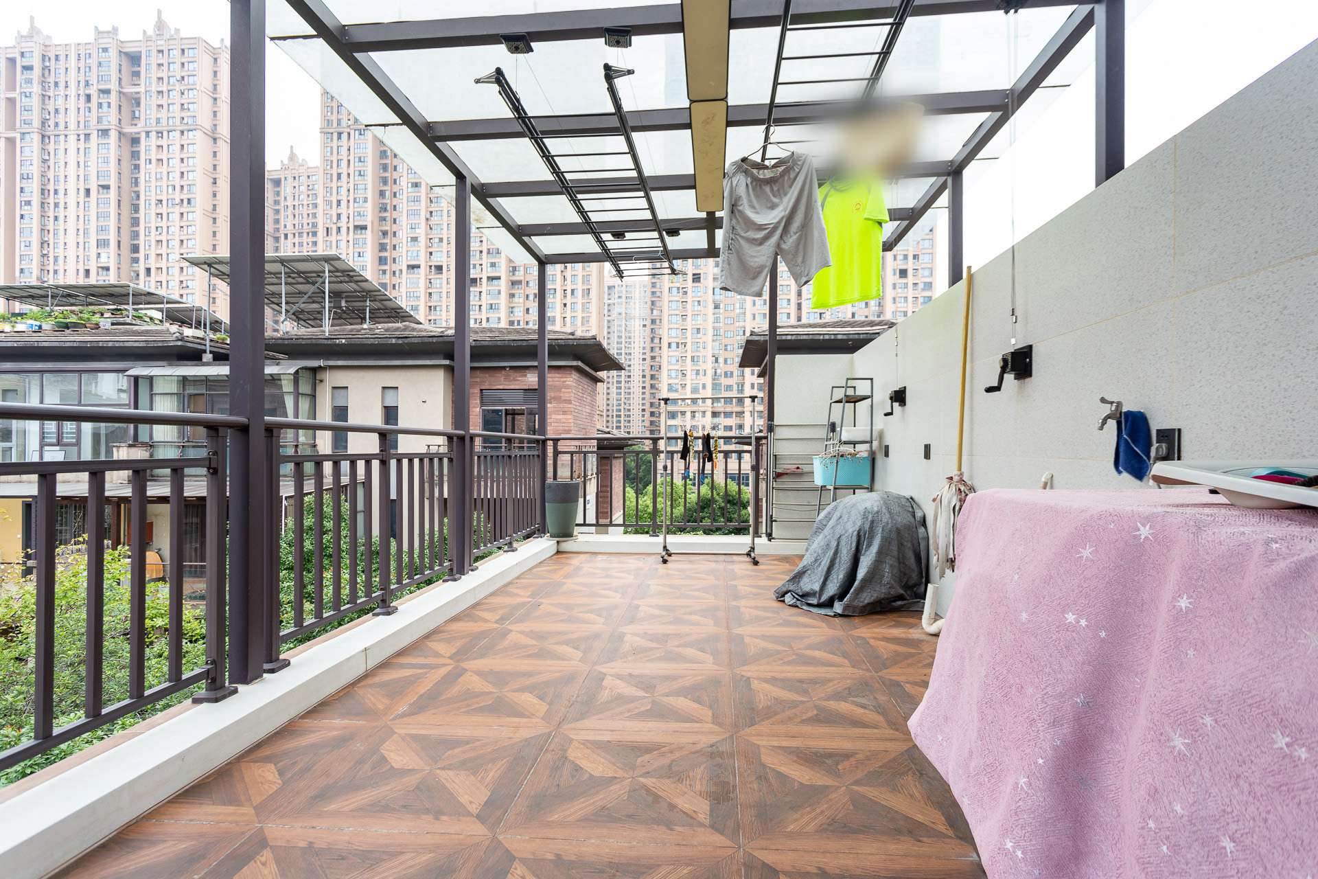 南山苏迪亚诺  11室4厅7卫    798.0万 南山苏迪亚诺  11室4厅7卫    798.0万阳台