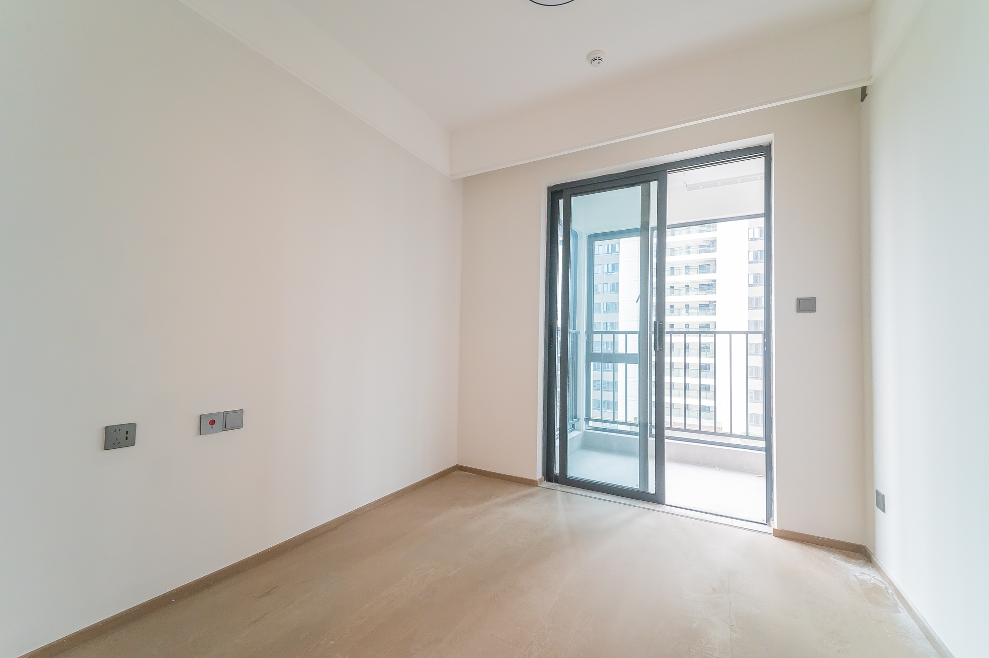 三一云谷  3室2厅2卫    106.0万卧室