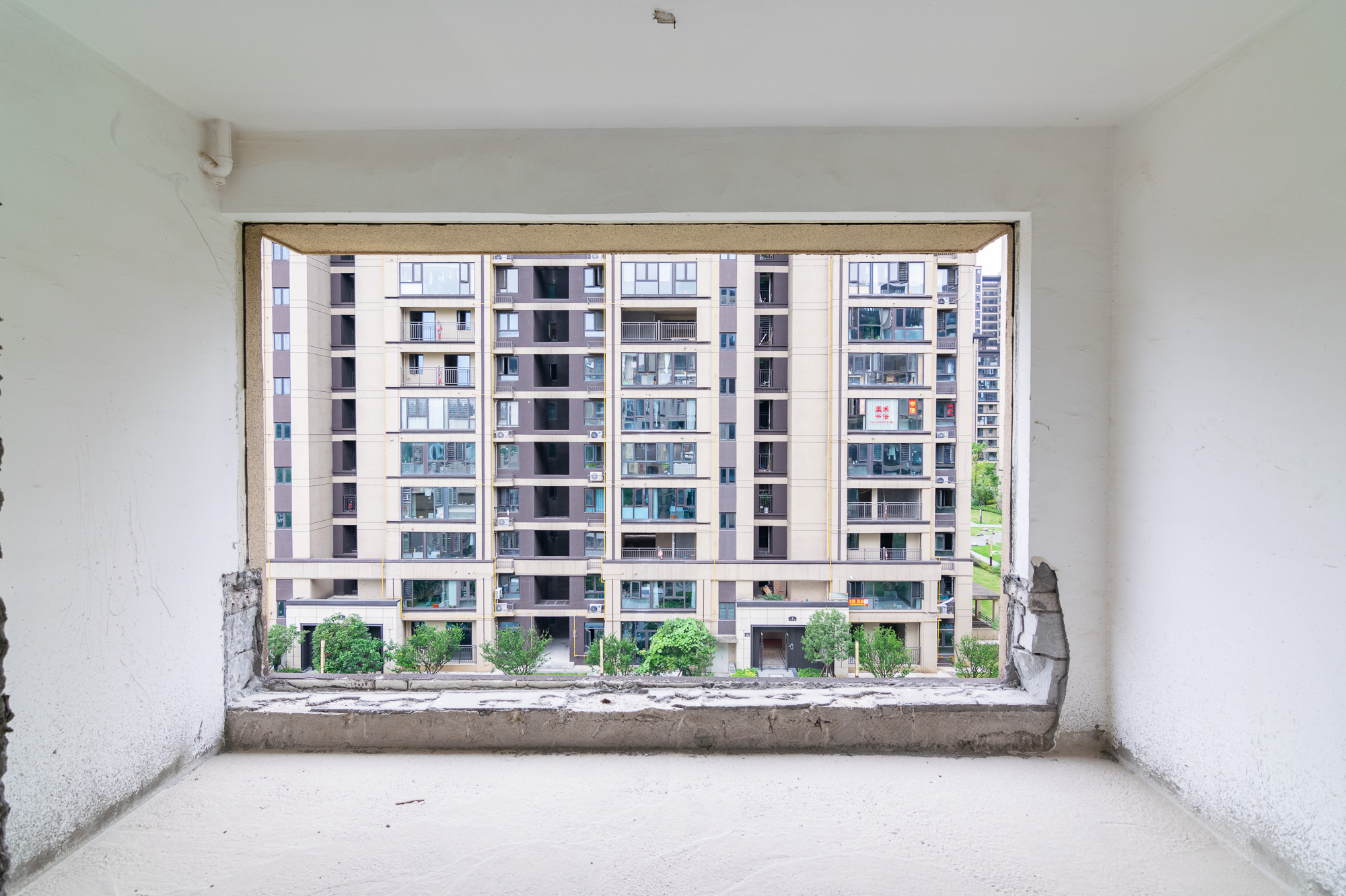 阳光城联利悦澜府 4室2厅2卫 128.0万 阳光城联利悦澜府 4室2厅2卫 128.0万阳台