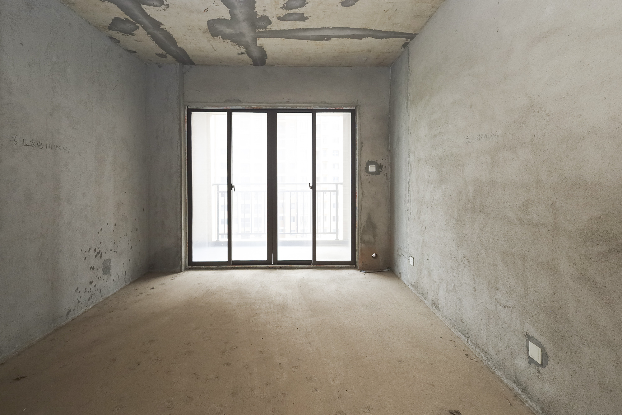 学府星城  2室2厅1卫    33.0万 学府星城  2室2厅1卫    33.0万客厅