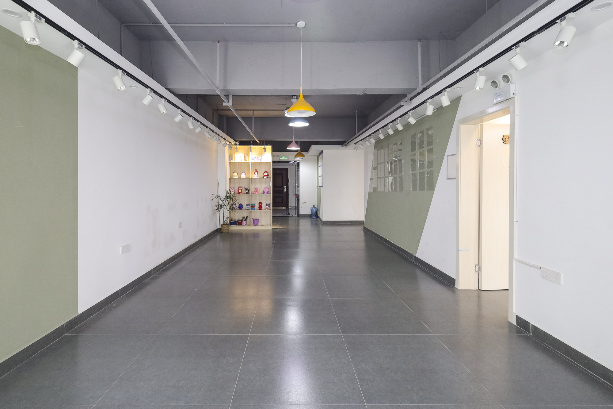 钱隆世家 2室1厅1卫 50.0万 钱隆世家 2室1厅1卫 50.0万客厅