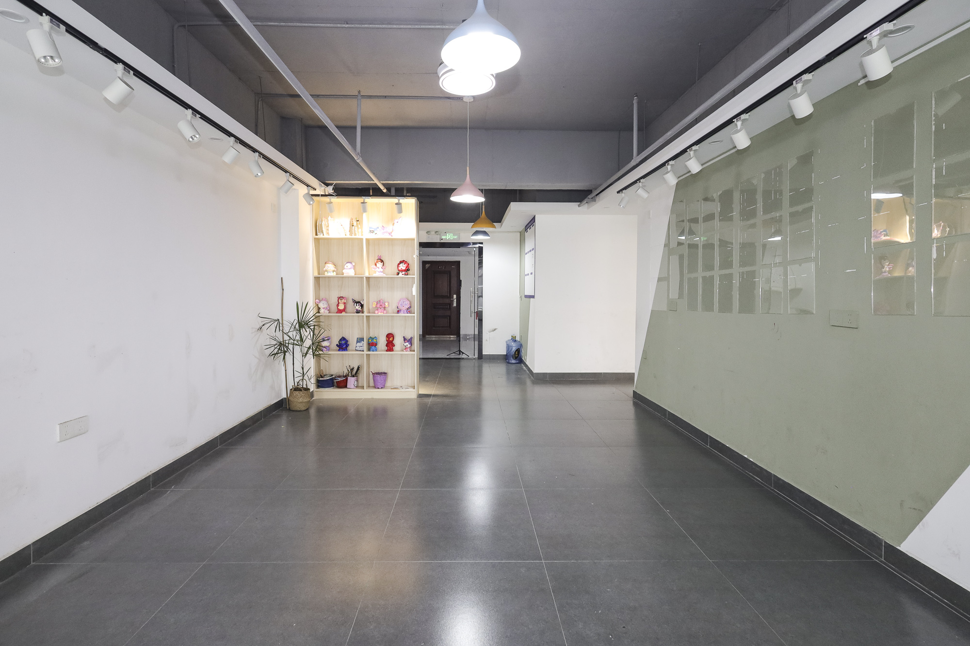 钱隆世家  2室2厅1卫    73.0万 钱隆世家  2室2厅1卫    73.0万客厅