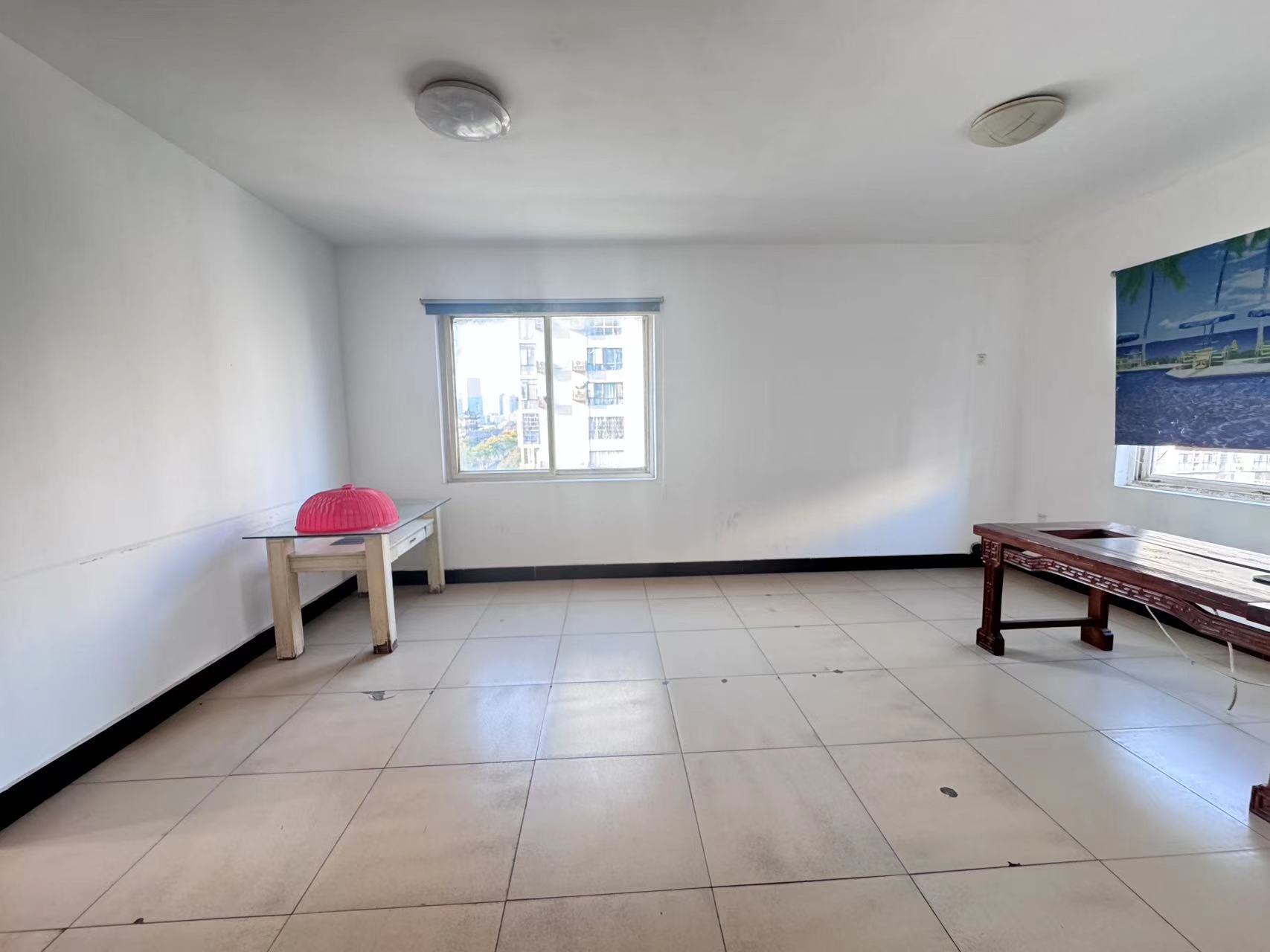 月形山  3室2厅2卫    30.0万 月形山  3室2厅2卫    30.0万室内图