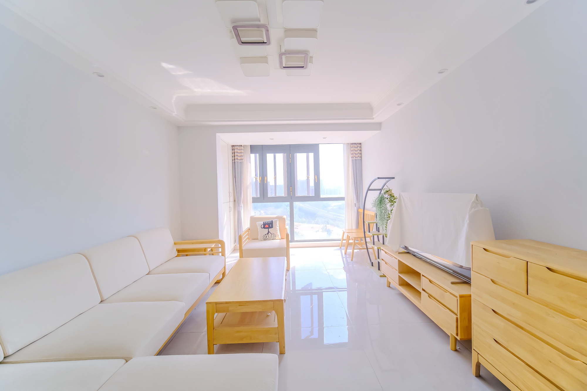 和悦城(蟠龙景苑) 3室2厅2卫 66.8万 和悦城(蟠龙景苑) 3室2厅2卫 66.8万客厅