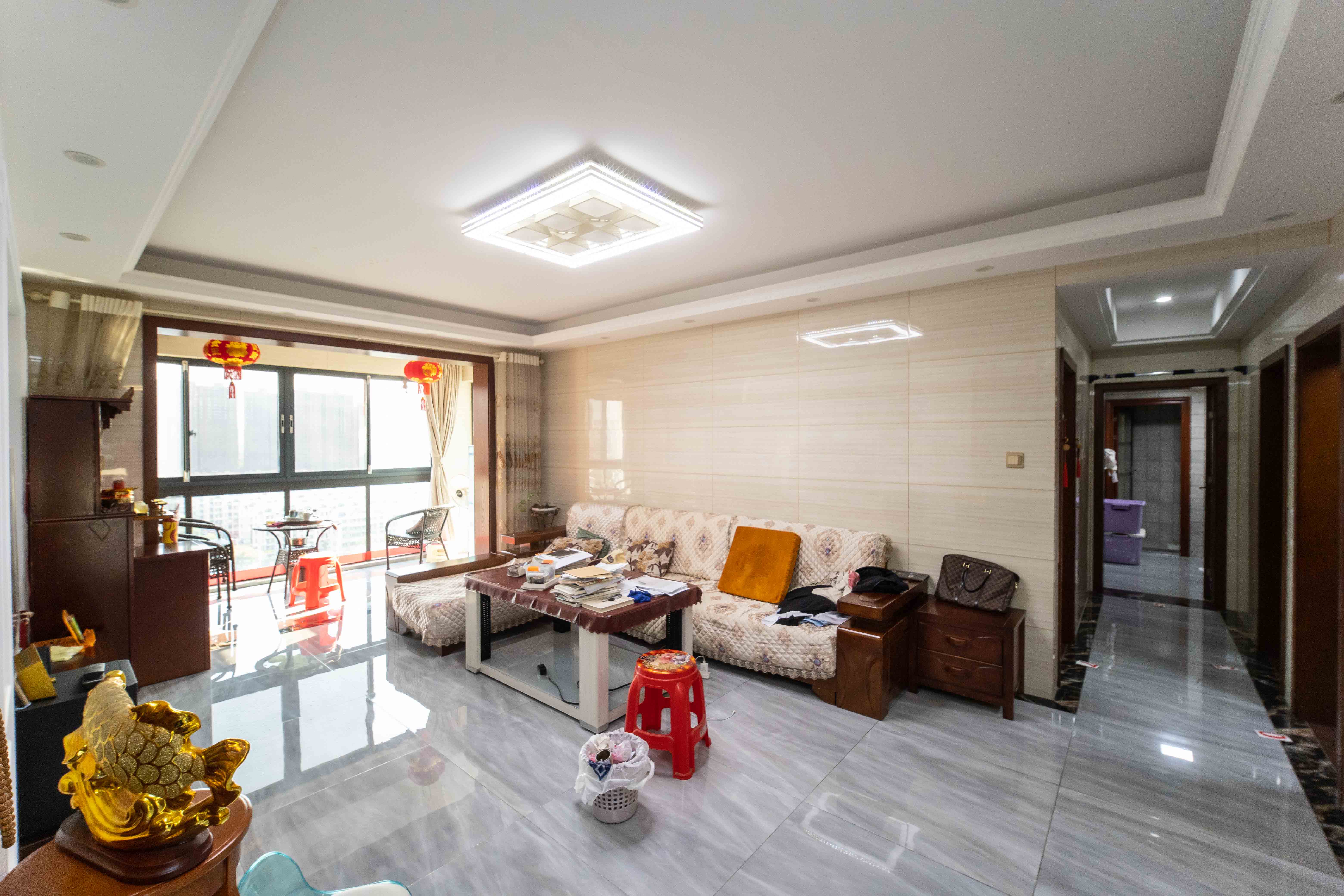 长房白沙湾 3室2厅2卫 138.0万 长房白沙湾 3室2厅2卫 138.0万客厅