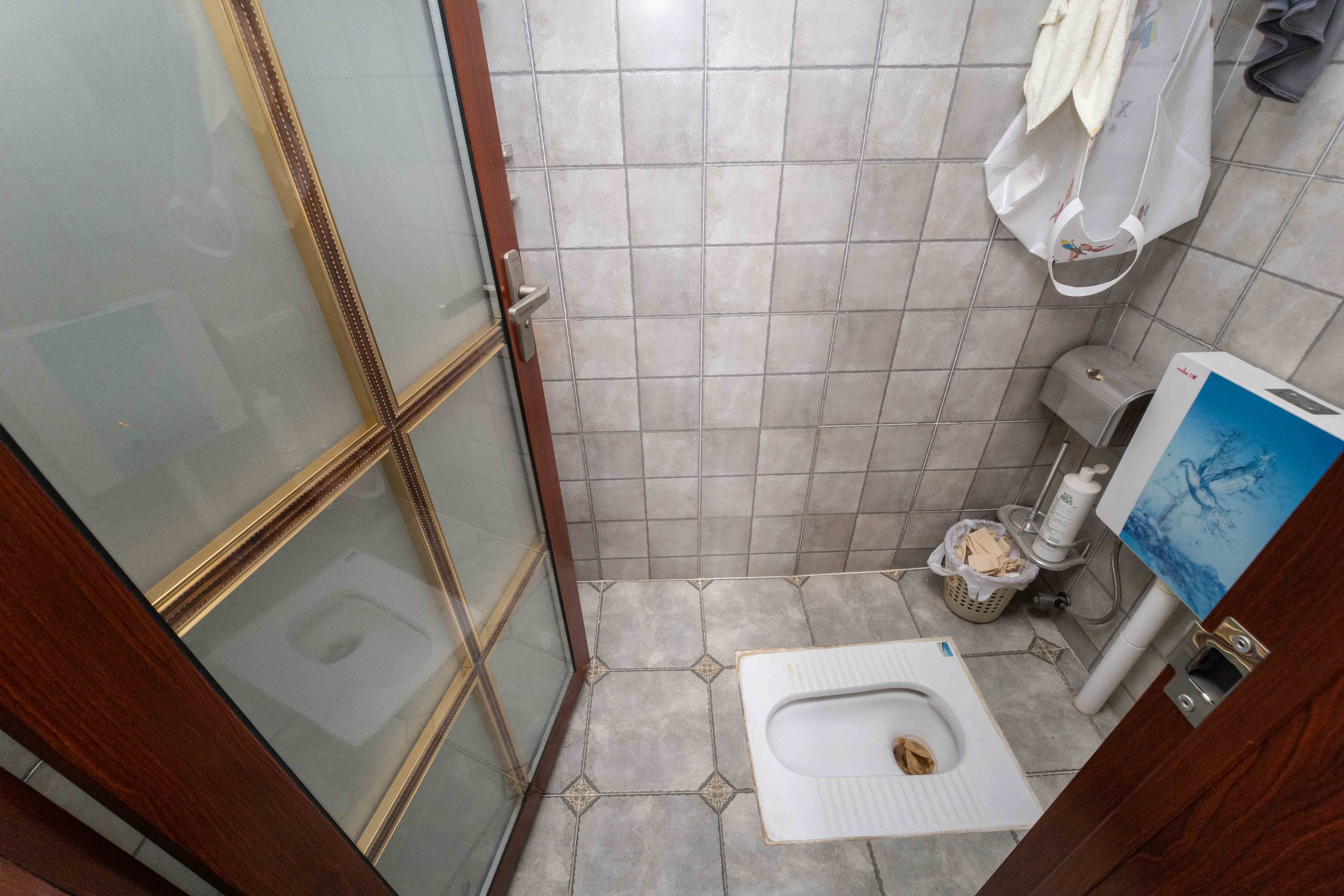 长房白沙湾 3室2厅2卫 138.0万 长房白沙湾 3室2厅2卫 138.0万卫生间