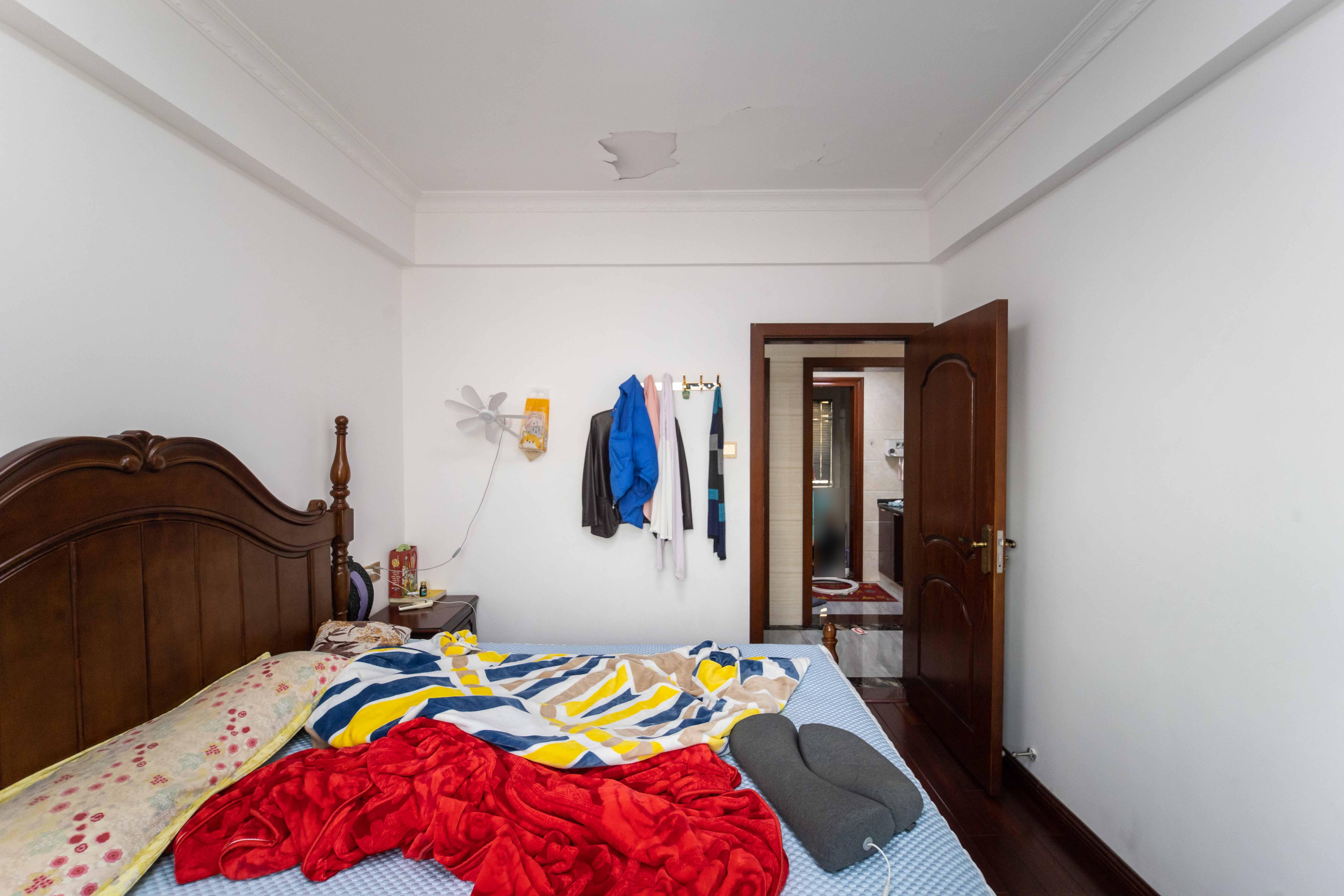 长房白沙湾 3室2厅2卫 138.0万 长房白沙湾 3室2厅2卫 138.0万卧室