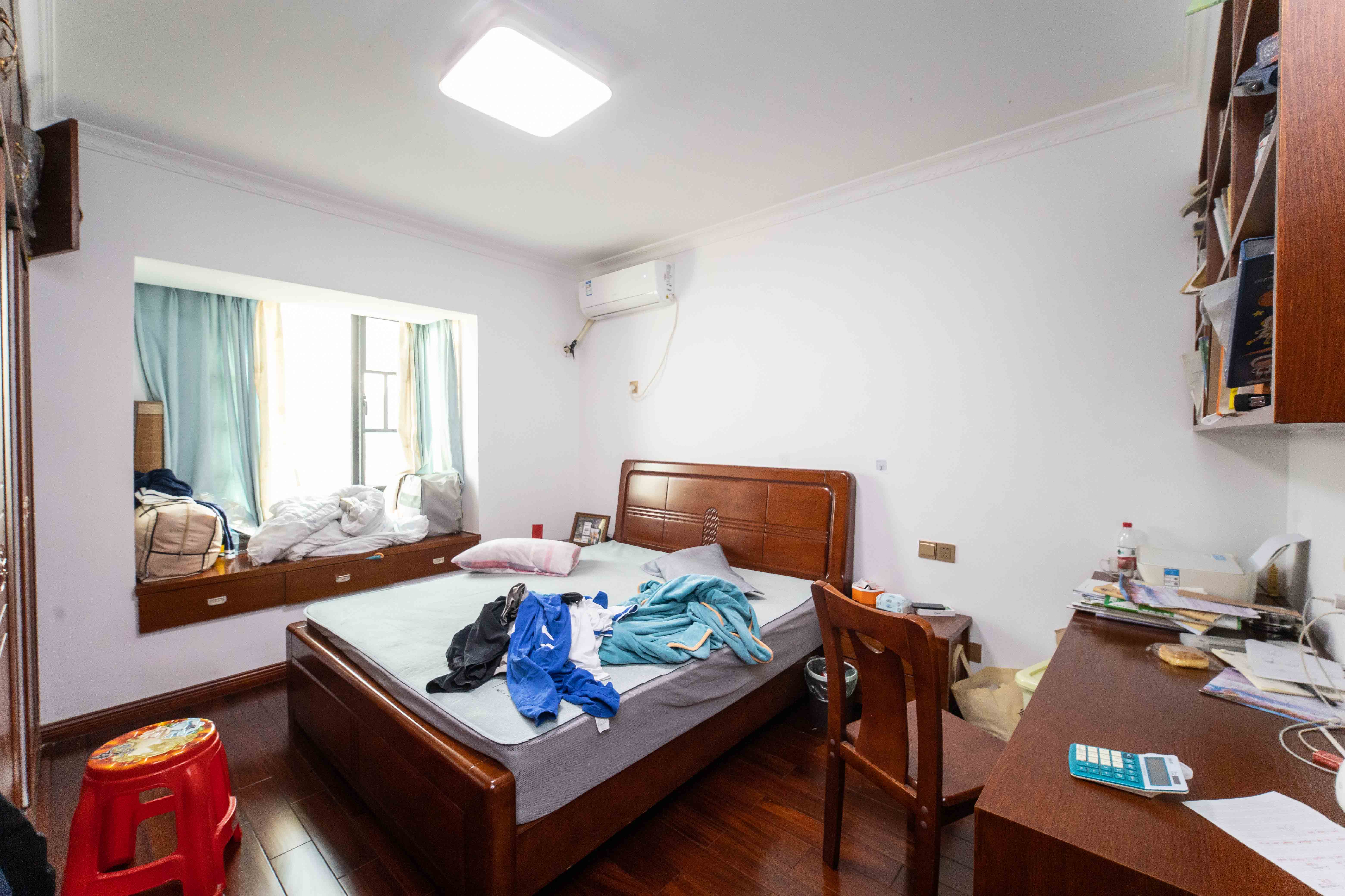 长房白沙湾 3室2厅2卫 138.0万 长房白沙湾 3室2厅2卫 138.0万卧室