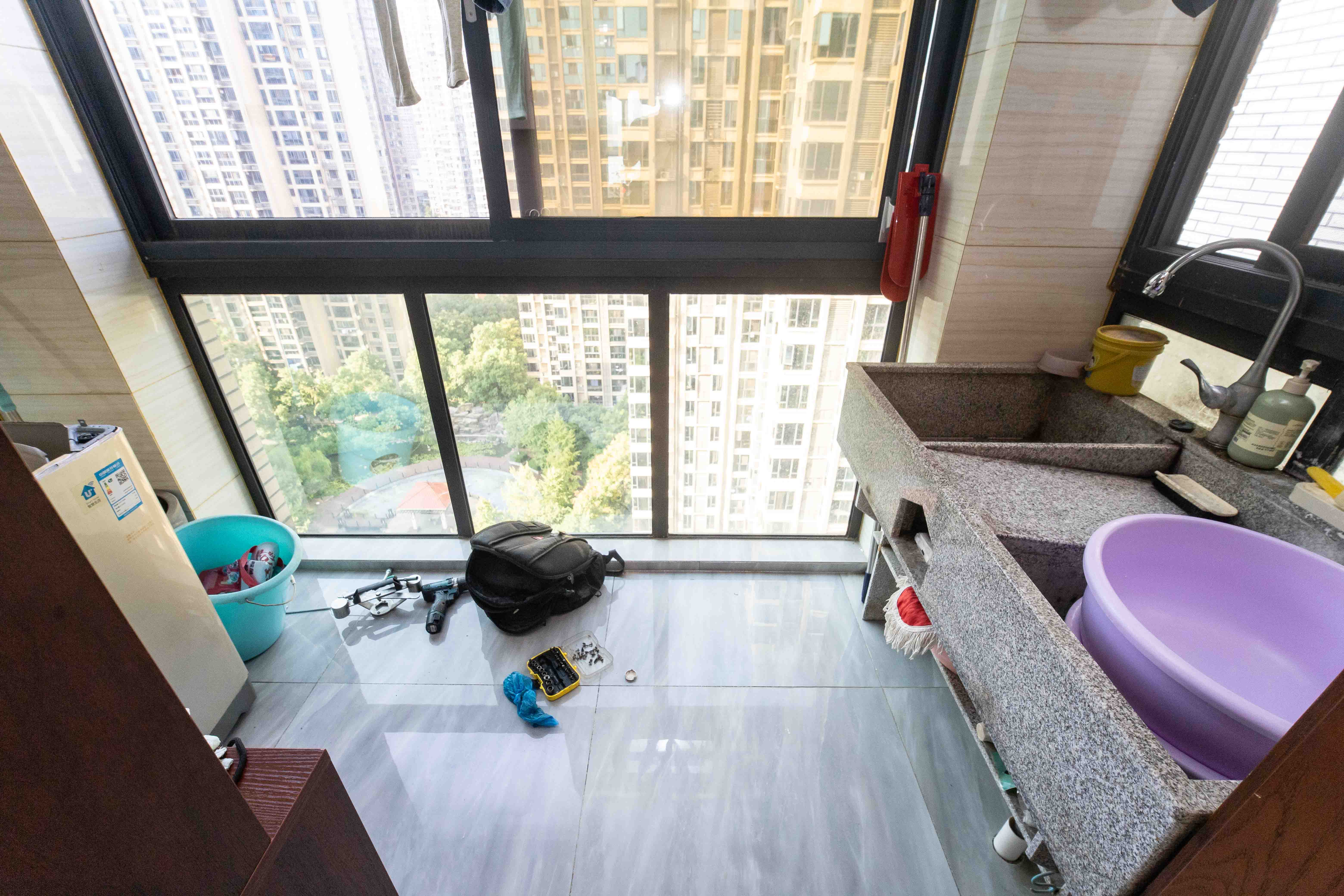 长房白沙湾 3室2厅2卫 138.0万 长房白沙湾 3室2厅2卫 138.0万阳台