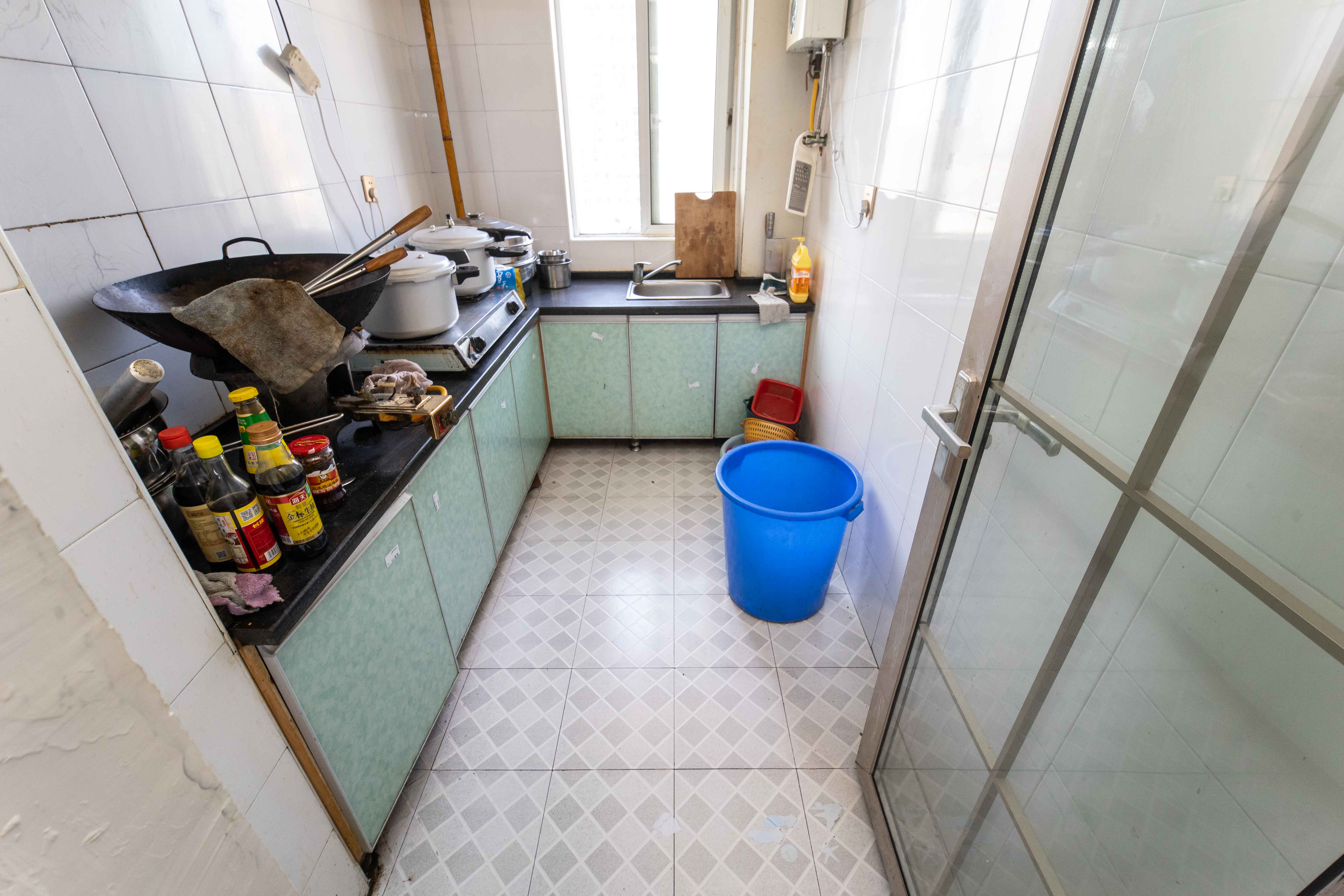 芙蓉上河图  4室2厅2卫    103.0万 芙蓉上河图  4室2厅2卫    103.0万厨房