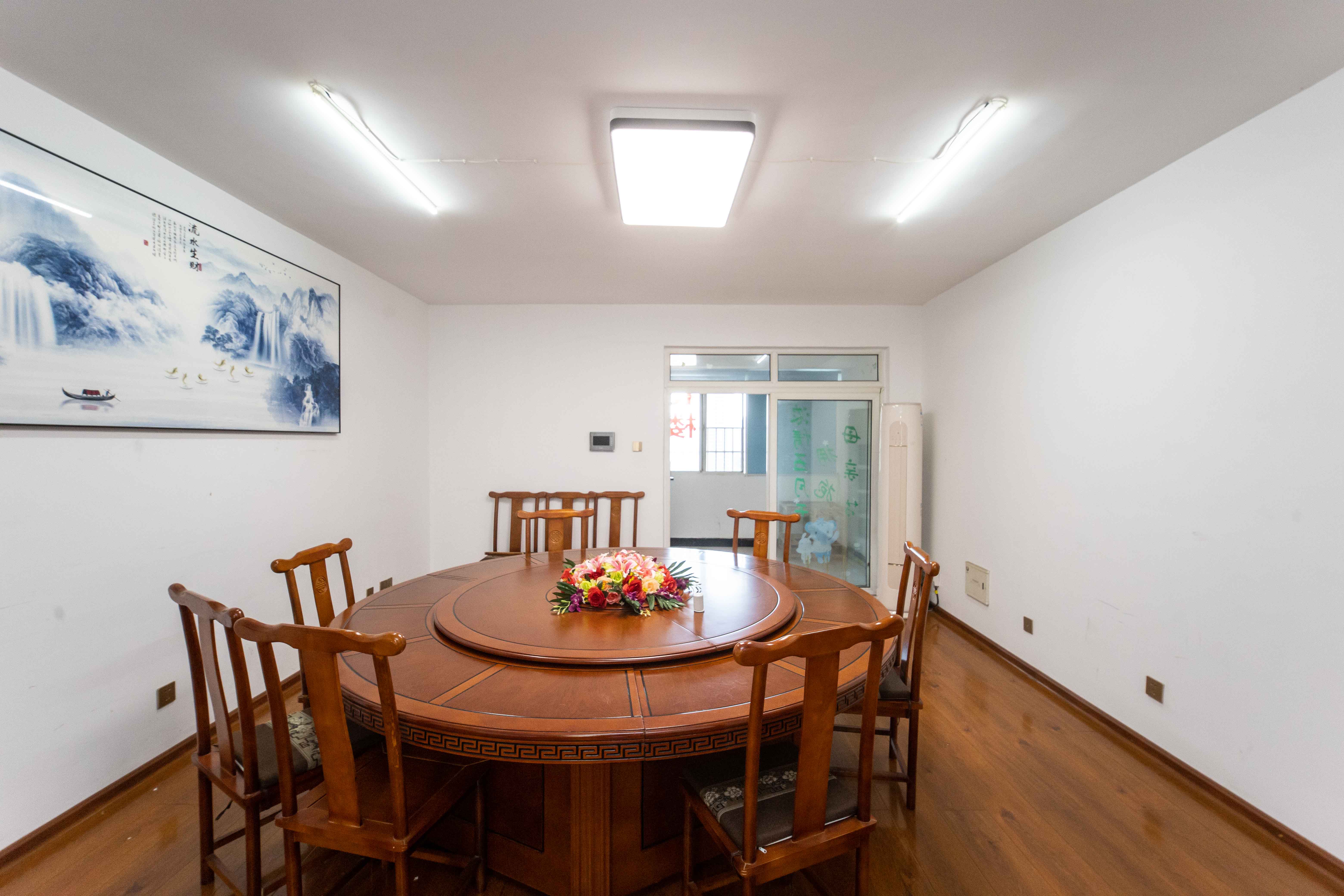 芙蓉上河图  4室2厅2卫    103.0万 芙蓉上河图  4室2厅2卫    103.0万客厅