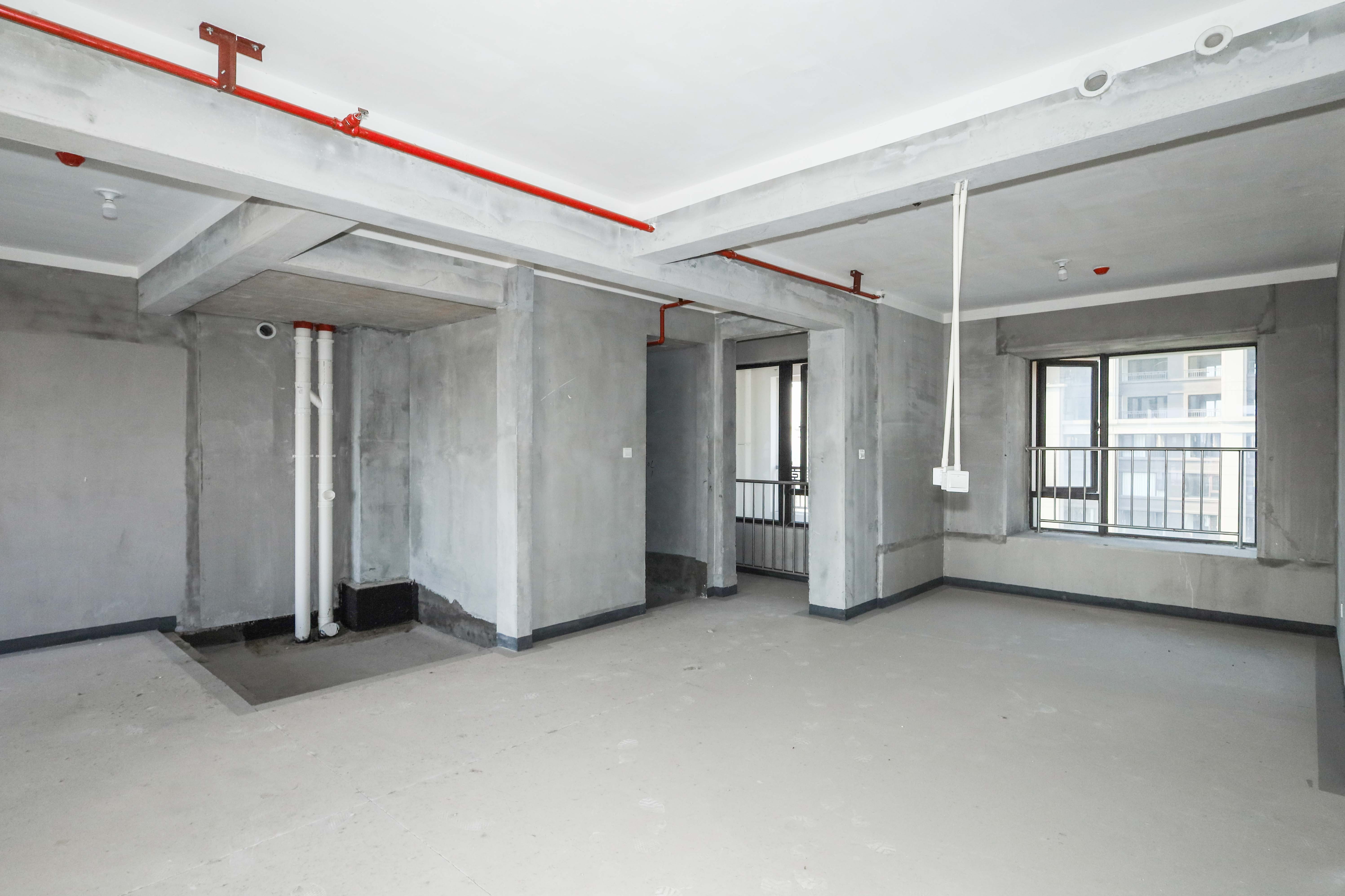 建发央著  4室2厅0卫   250.00万卧室