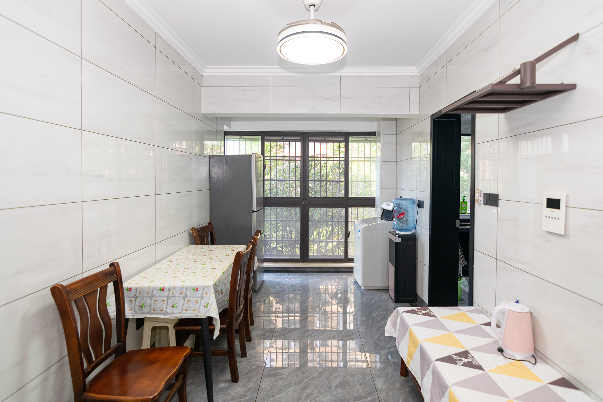 三润城(三润星城) 3室2厅2卫 80.0万 三润城(三润星城) 3室2厅2卫 80.0万客厅