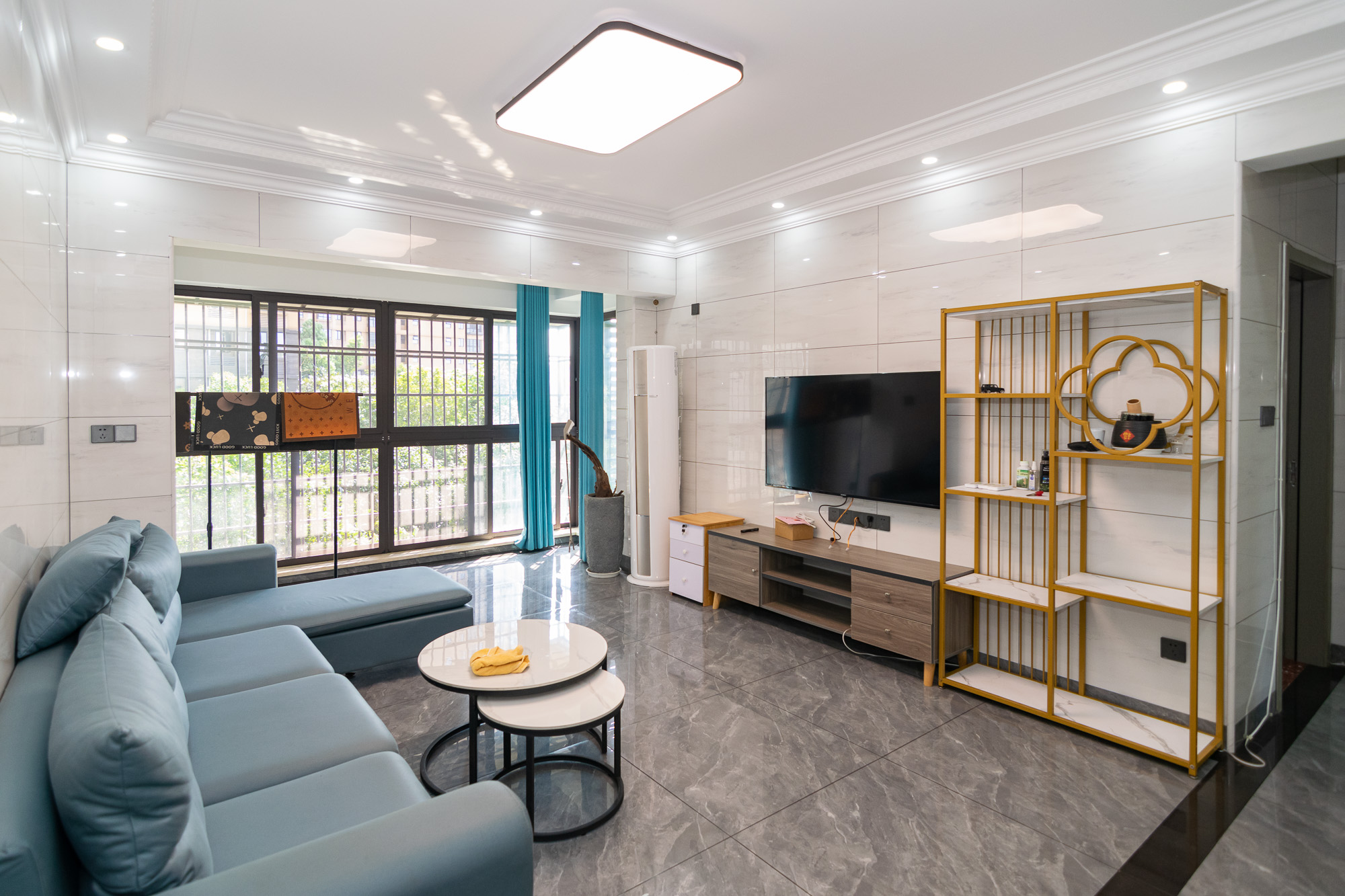 三润城(三润星城) 3室2厅2卫 80.0万 三润城(三润星城) 3室2厅2卫 80.0万客厅