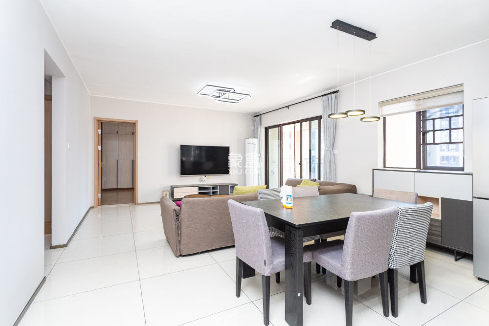 时代倾城二期  4室2厅1卫    89.6万