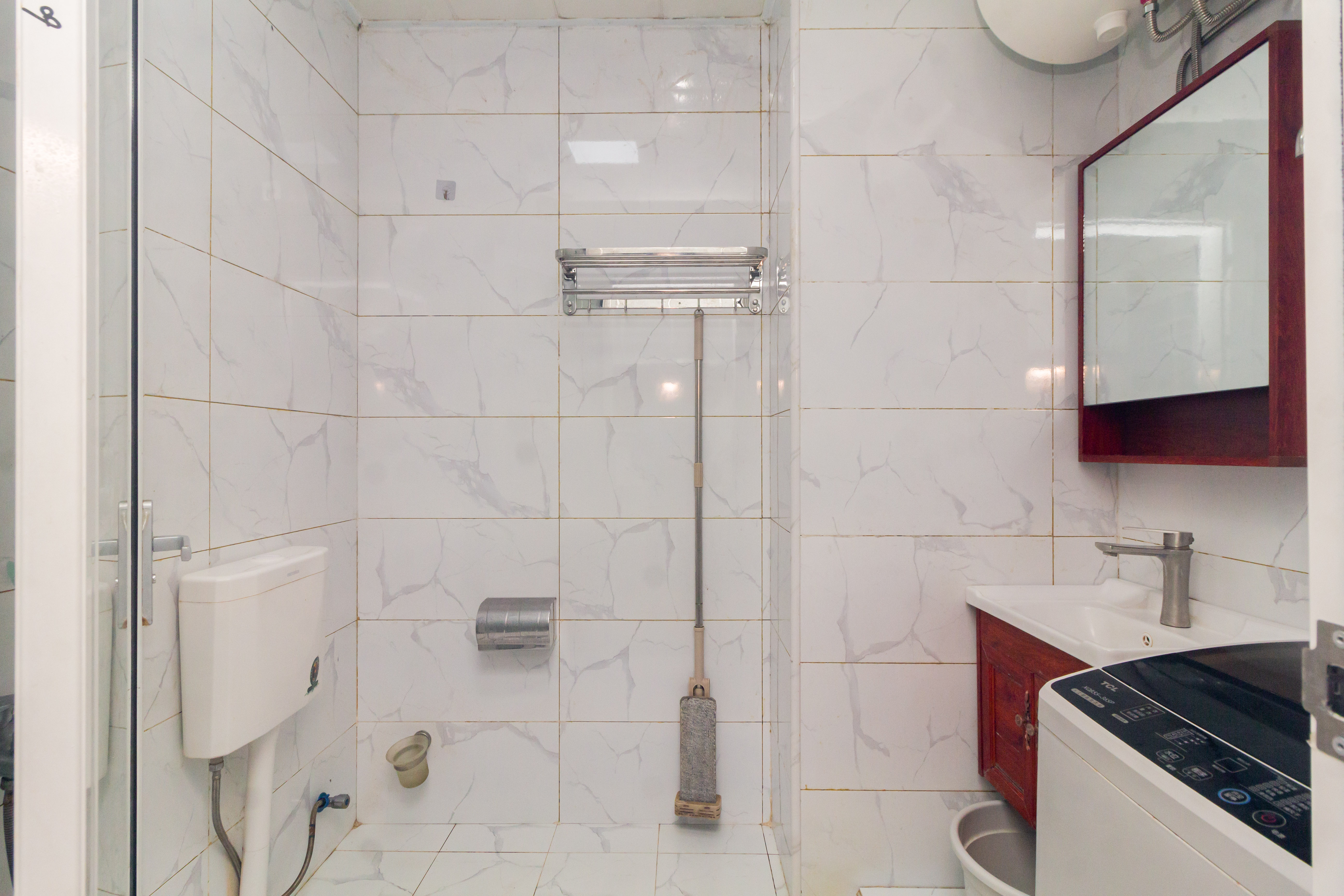 金科天悦(金科美邻汇) 1室1厅1卫 15.0万 金科天悦(金科美邻汇) 1室1厅1卫 15.0万卫生间