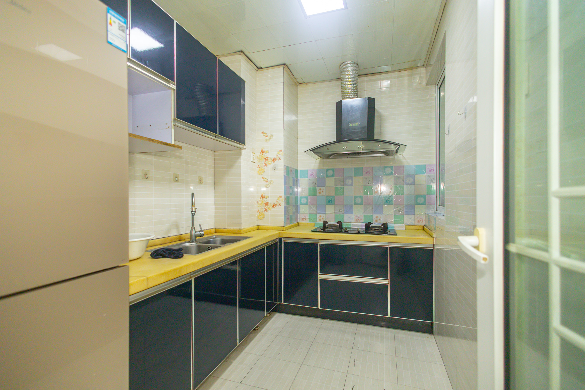 晶华美地  2室2厅1卫   35.80万 晶华美地  2室2厅1卫   35.80万厨房