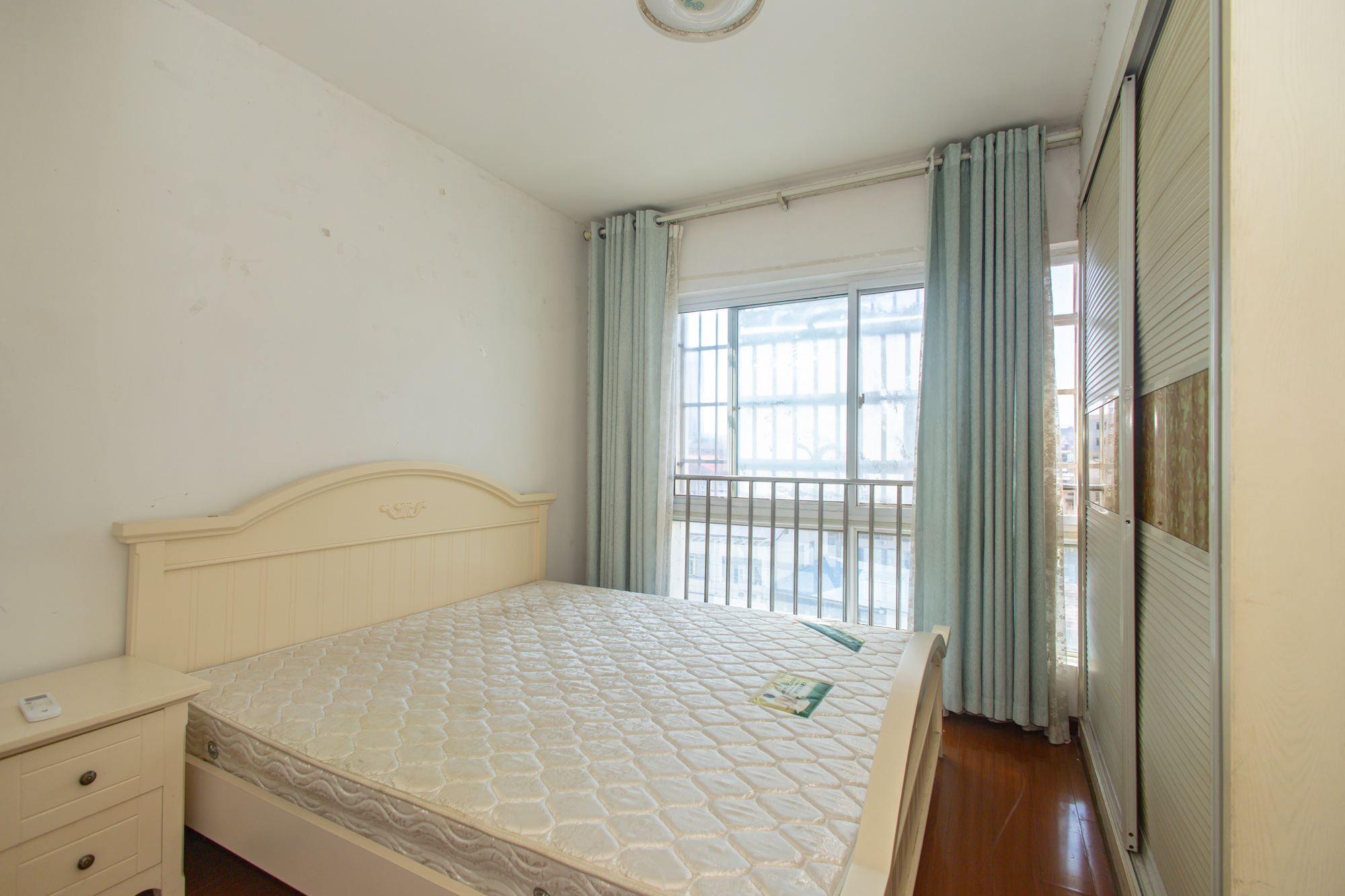 晶华美地  2室2厅1卫   35.80万 晶华美地  2室2厅1卫   35.80万卧室