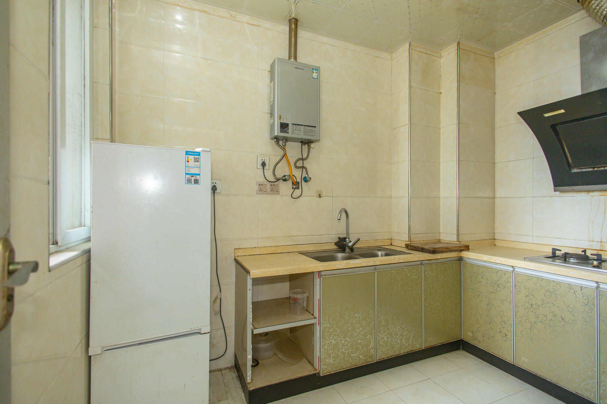 楚天世纪城西苑  2室2厅1卫    50.8万 楚天世纪城西苑  2室2厅1卫    50.8万厨房