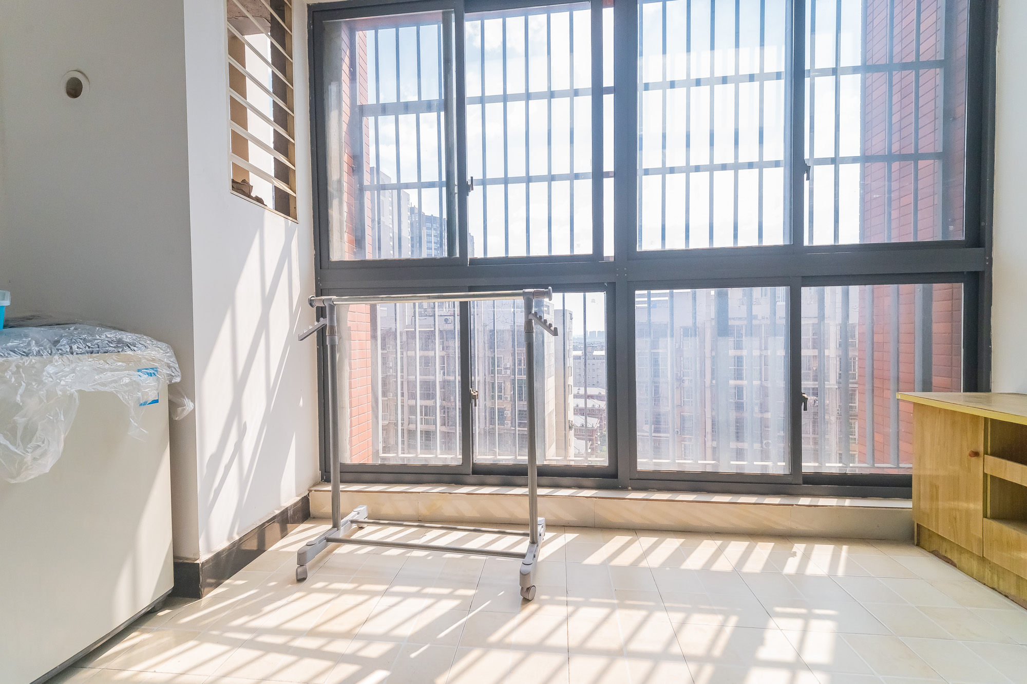 华润凤凰城二期 2室2厅1卫 63.8万 华润凤凰城二期 2室2厅1卫 63.8万阳台