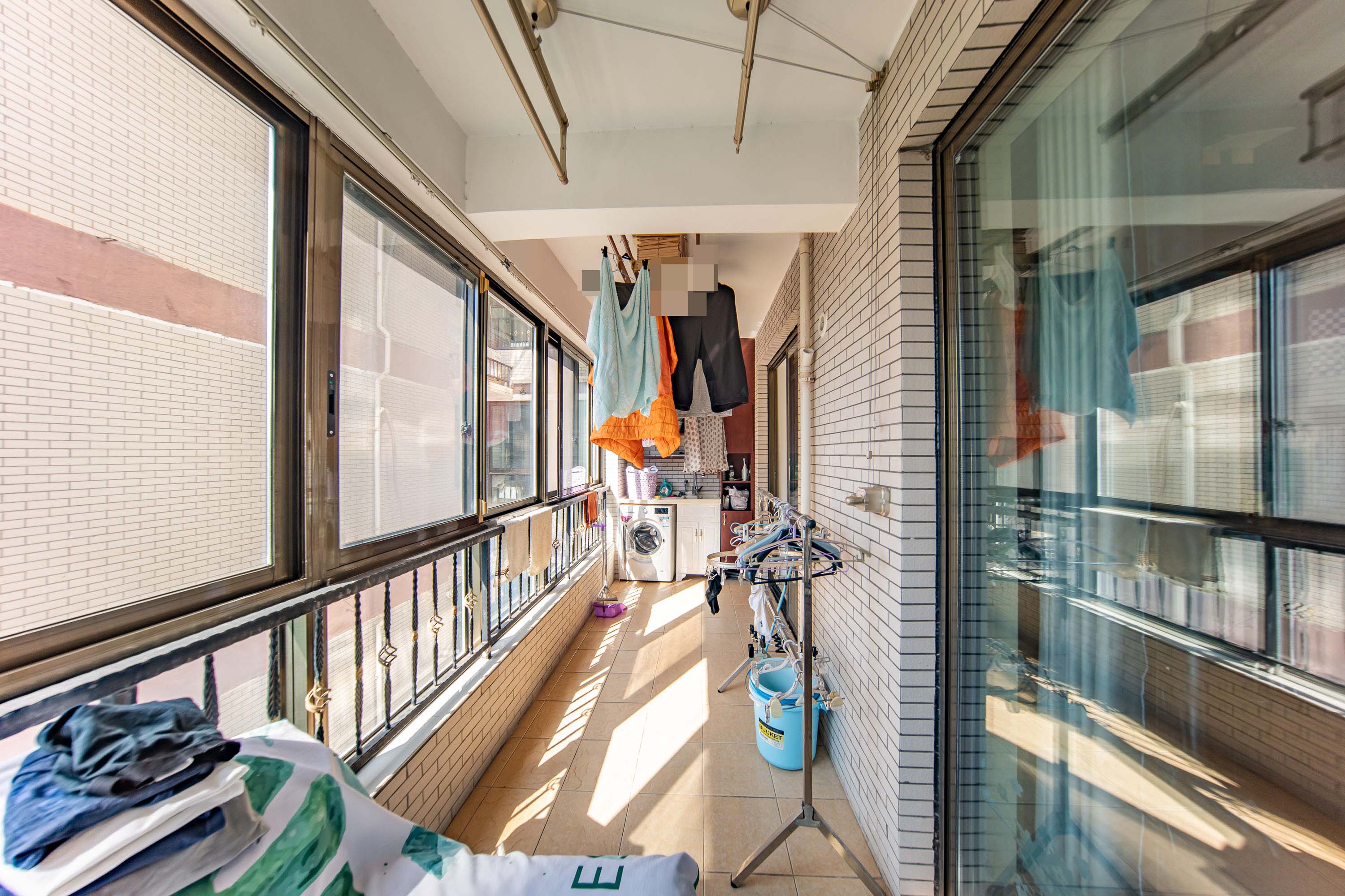 江山帝景雅典  4室2厅1卫    238.0万 江山帝景雅典  4室2厅1卫    238.0万阳台