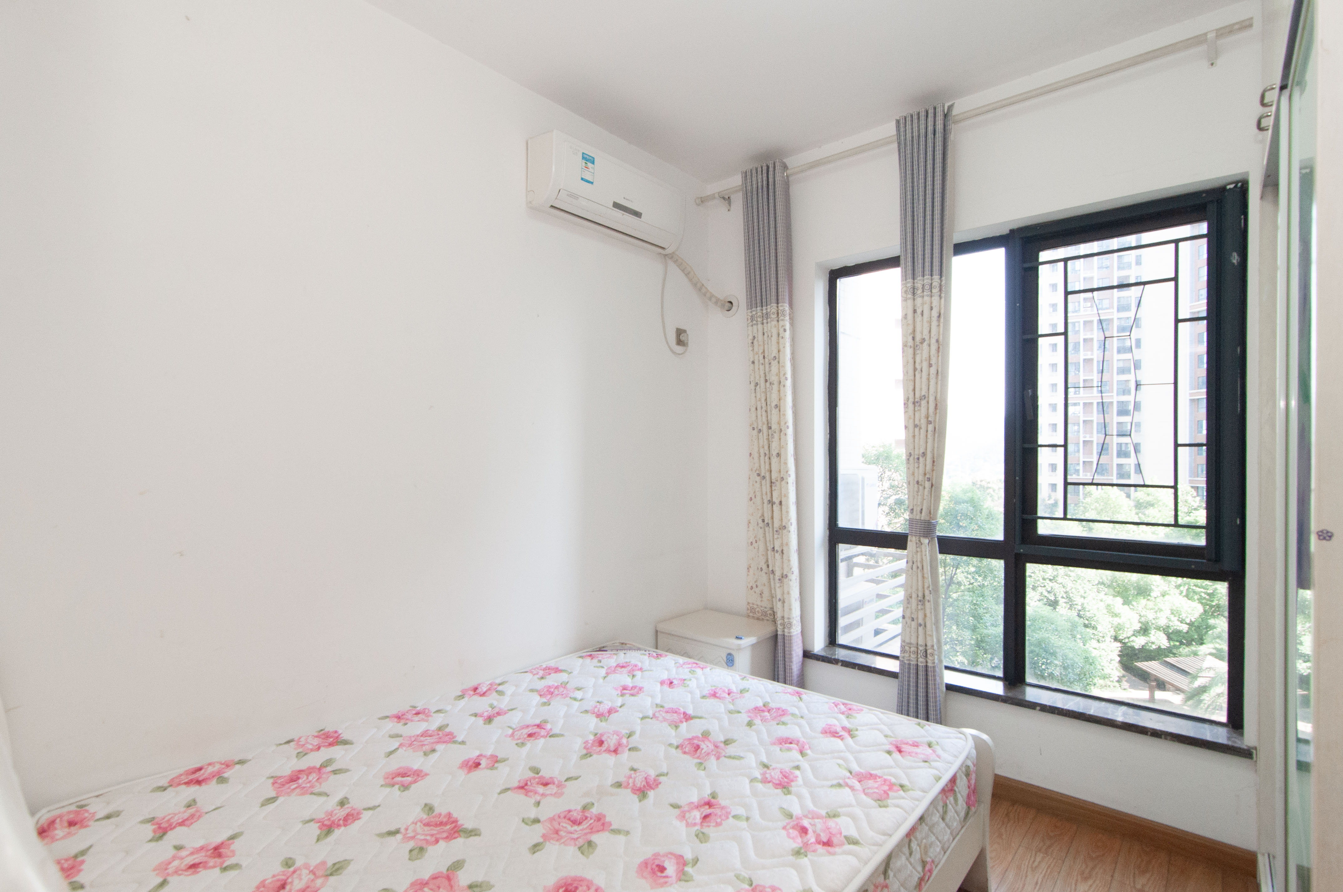 达美D6区  3室2厅2卫    90.0万 达美D6区  3室2厅2卫    90.0万其他