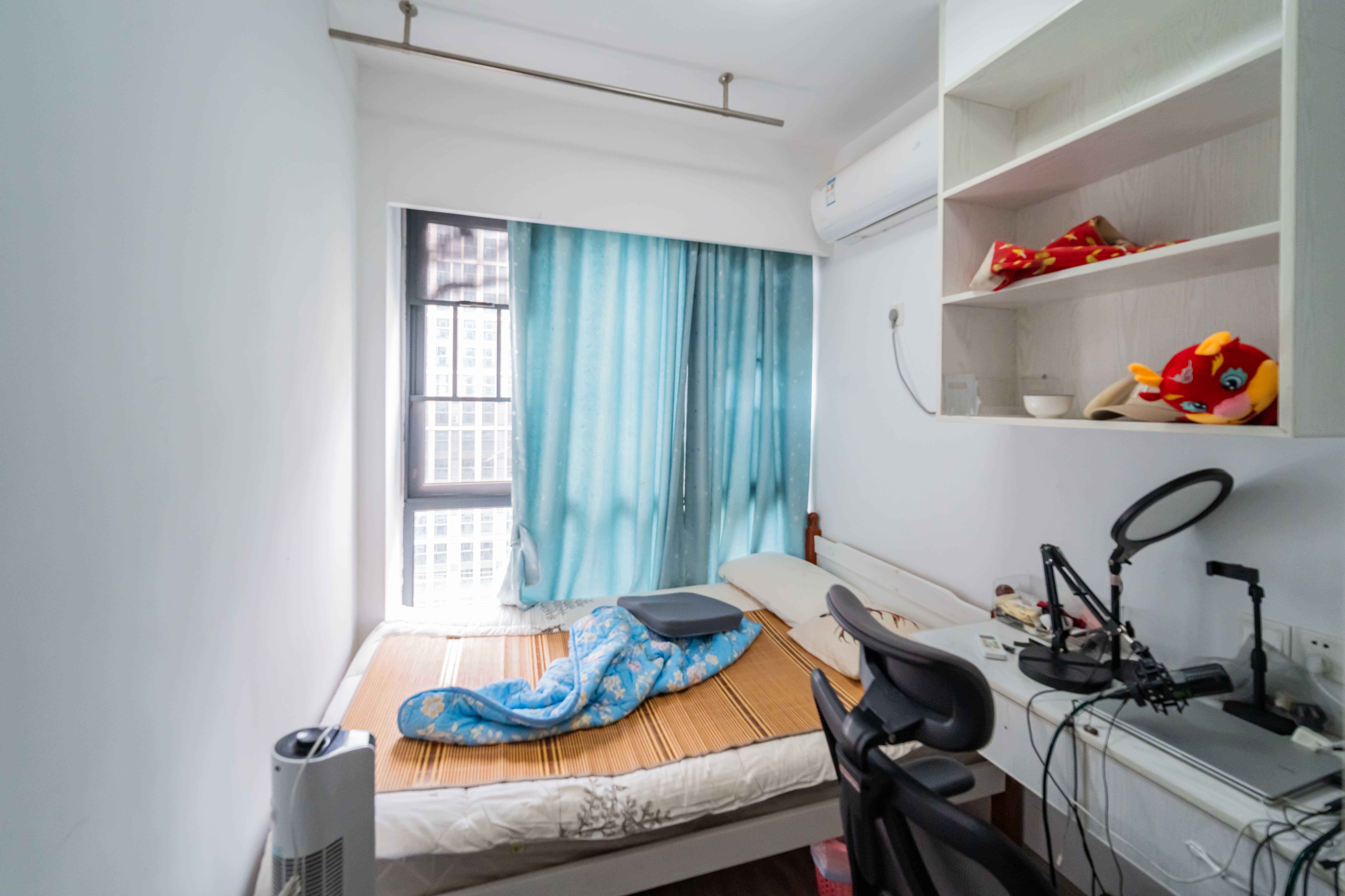 欧亚达国际广场 2室1厅1卫 60.8万 欧亚达国际广场 2室1厅1卫 60.8万卧室