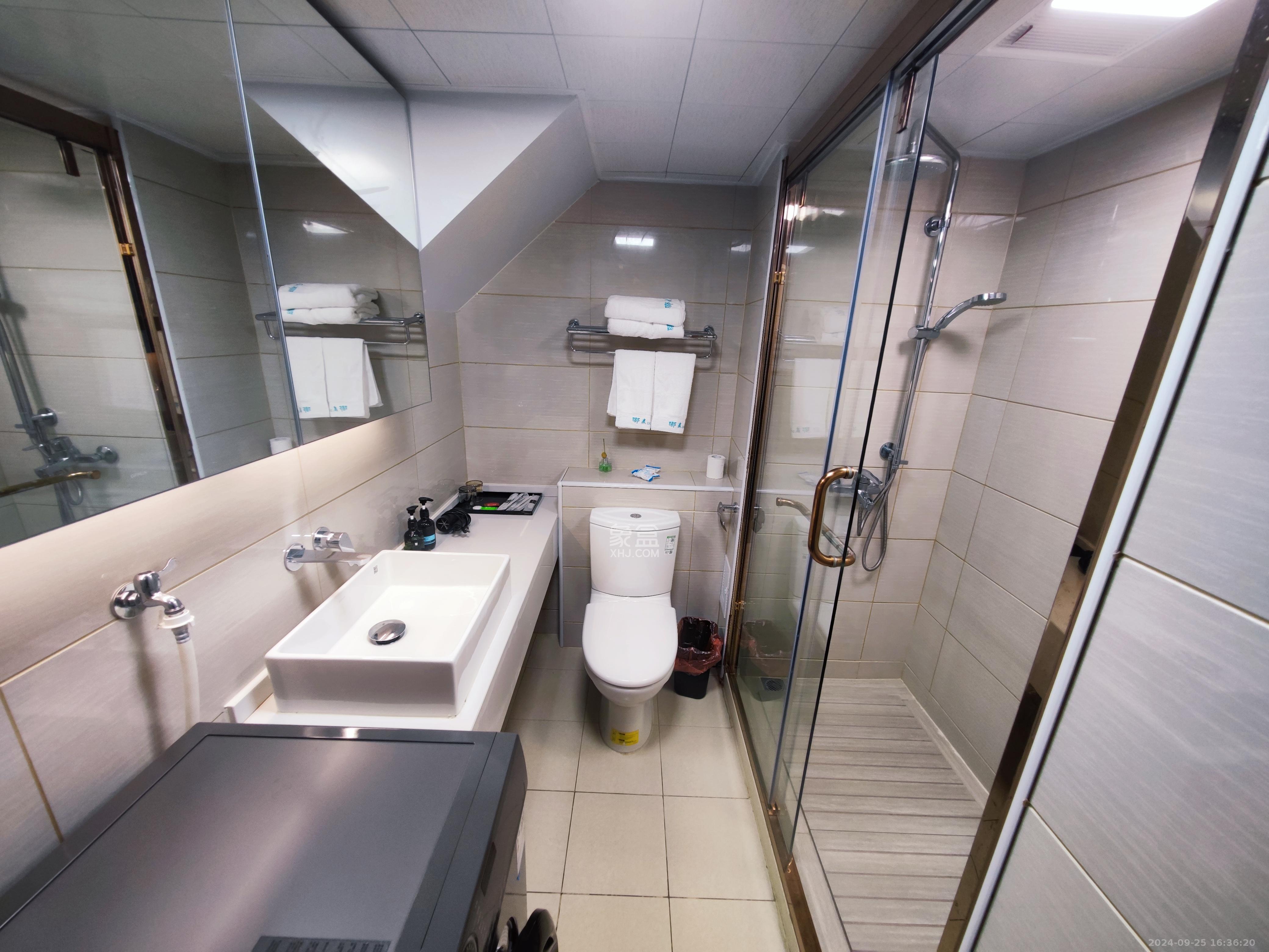 富兴时代御城  2室1厅1卫    3500.0元/月室内图