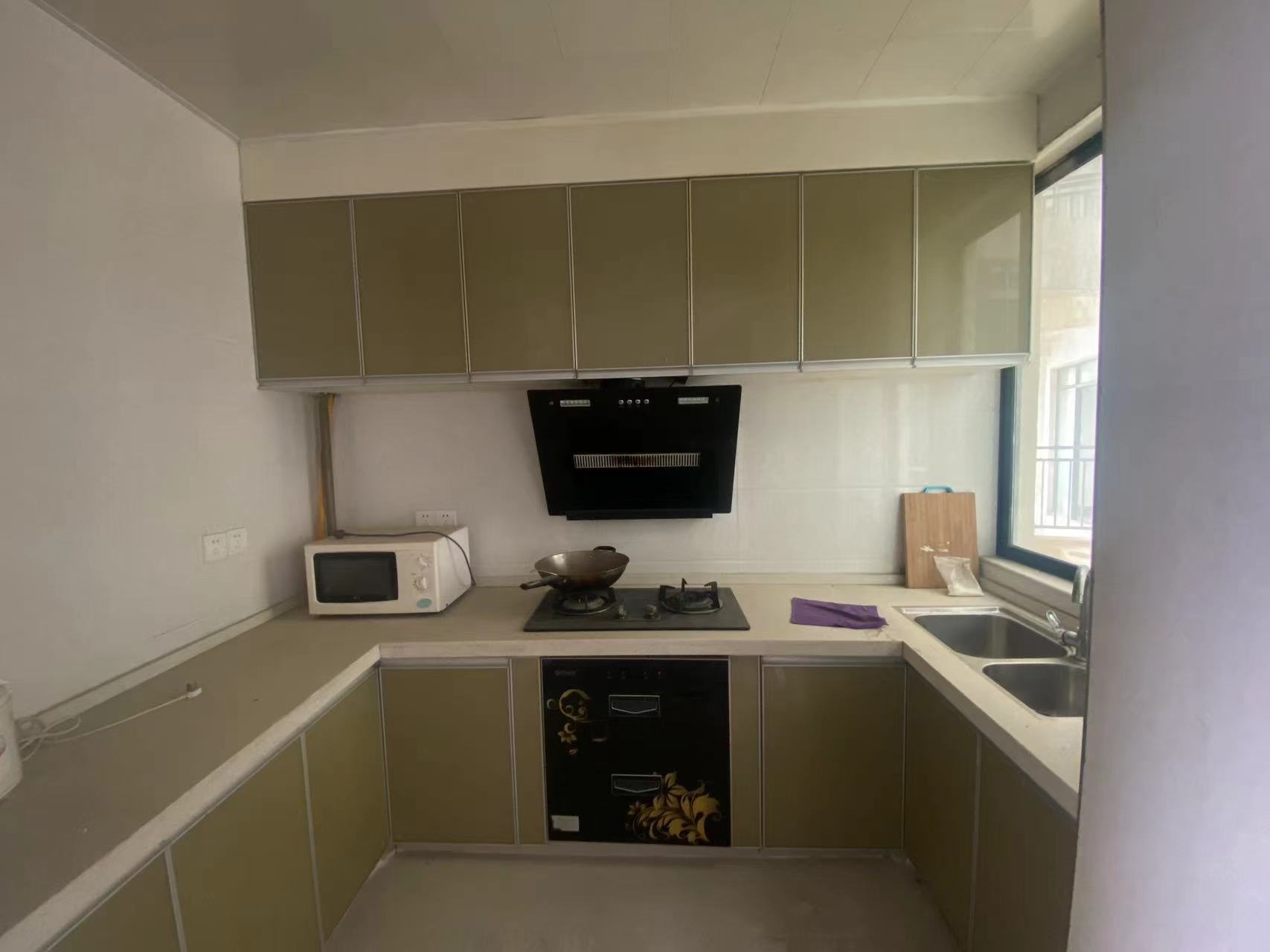 经世皇城 3室2厅2卫 45.8万 经世皇城 3室2厅2卫 45.8万室内图