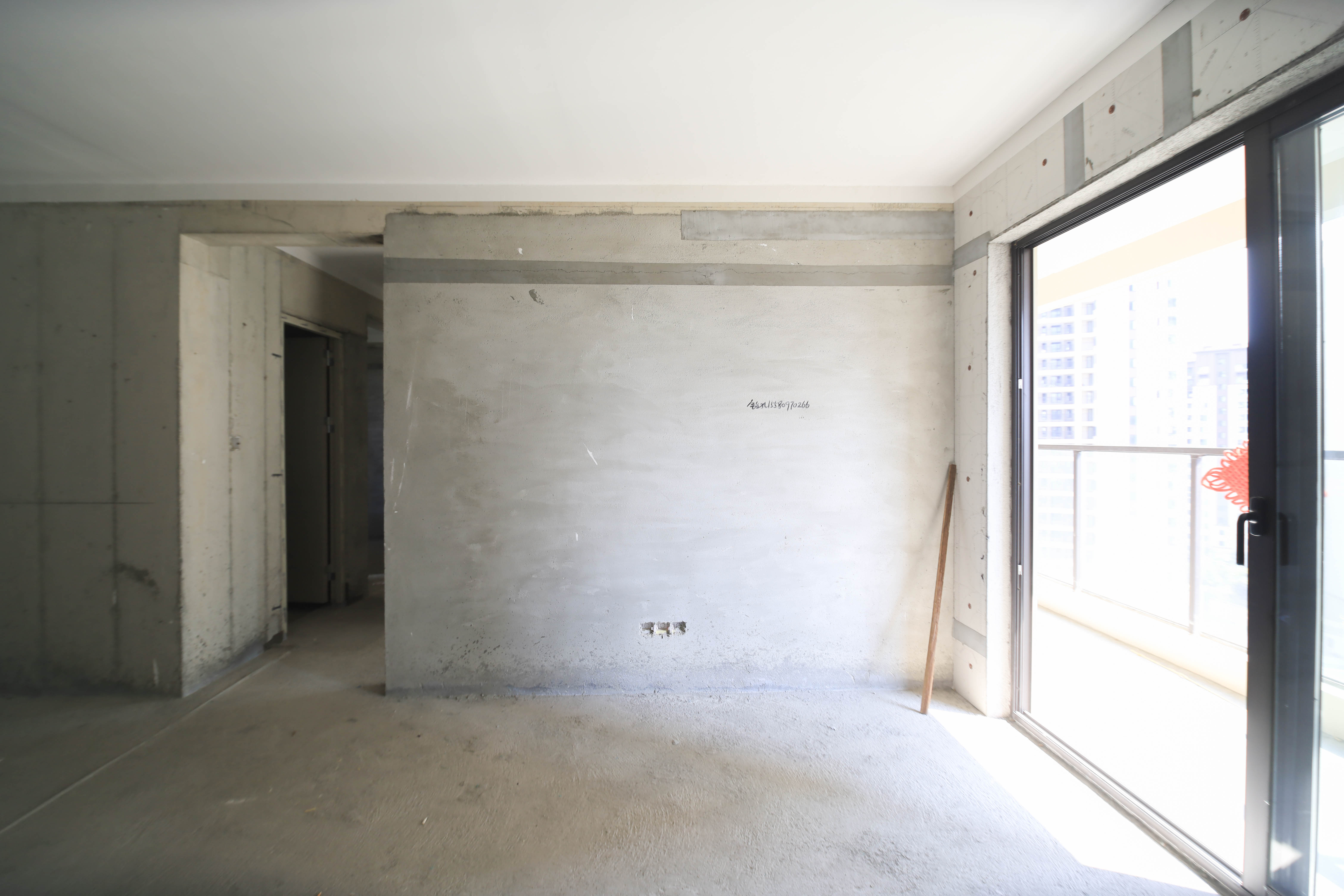 远洋红星天铂一期 3室2厅2卫 87.0万 远洋红星天铂一期 3室2厅2卫 87.0万客厅