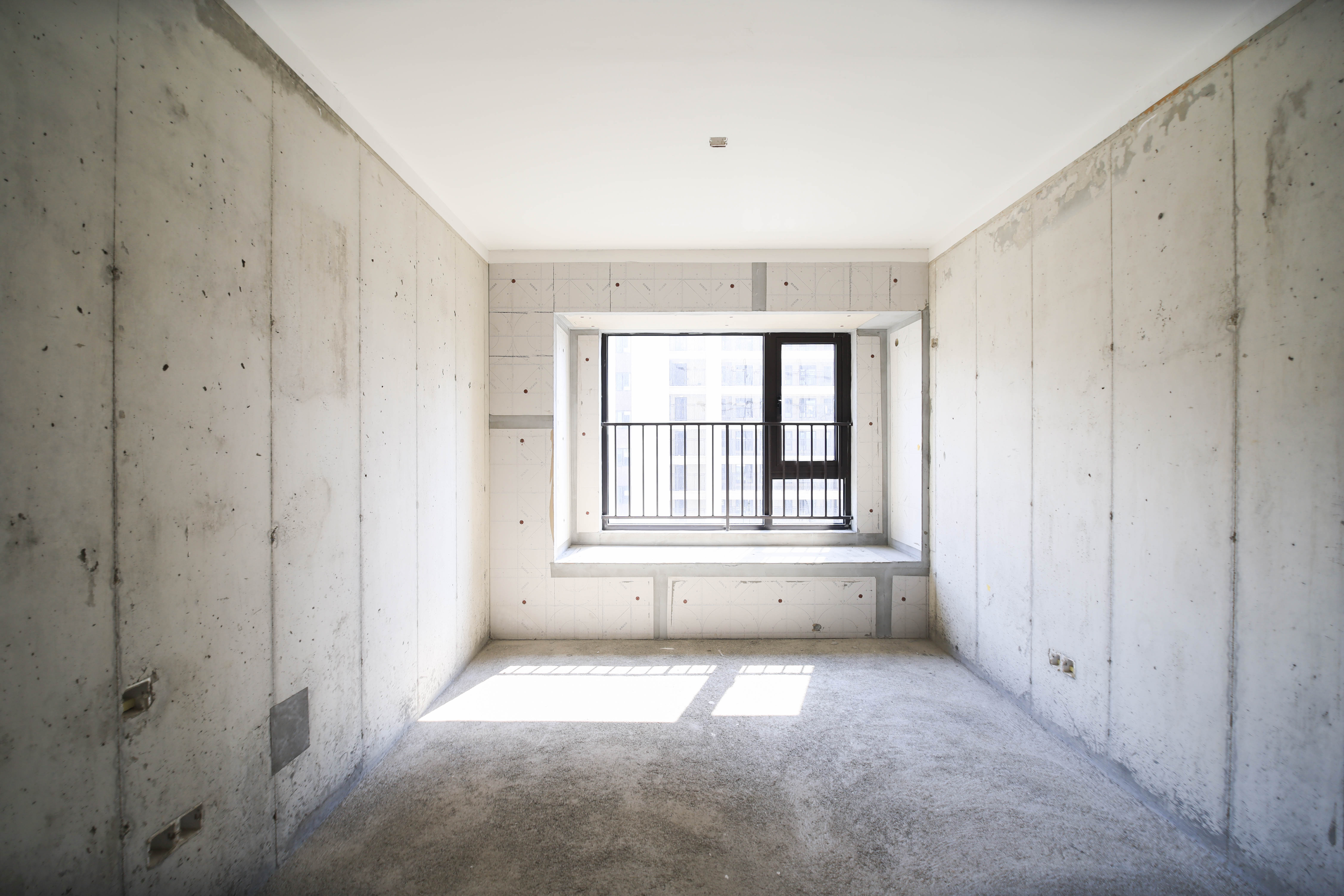 远洋红星天铂一期 3室2厅2卫 87.0万 远洋红星天铂一期 3室2厅2卫 87.0万卧室