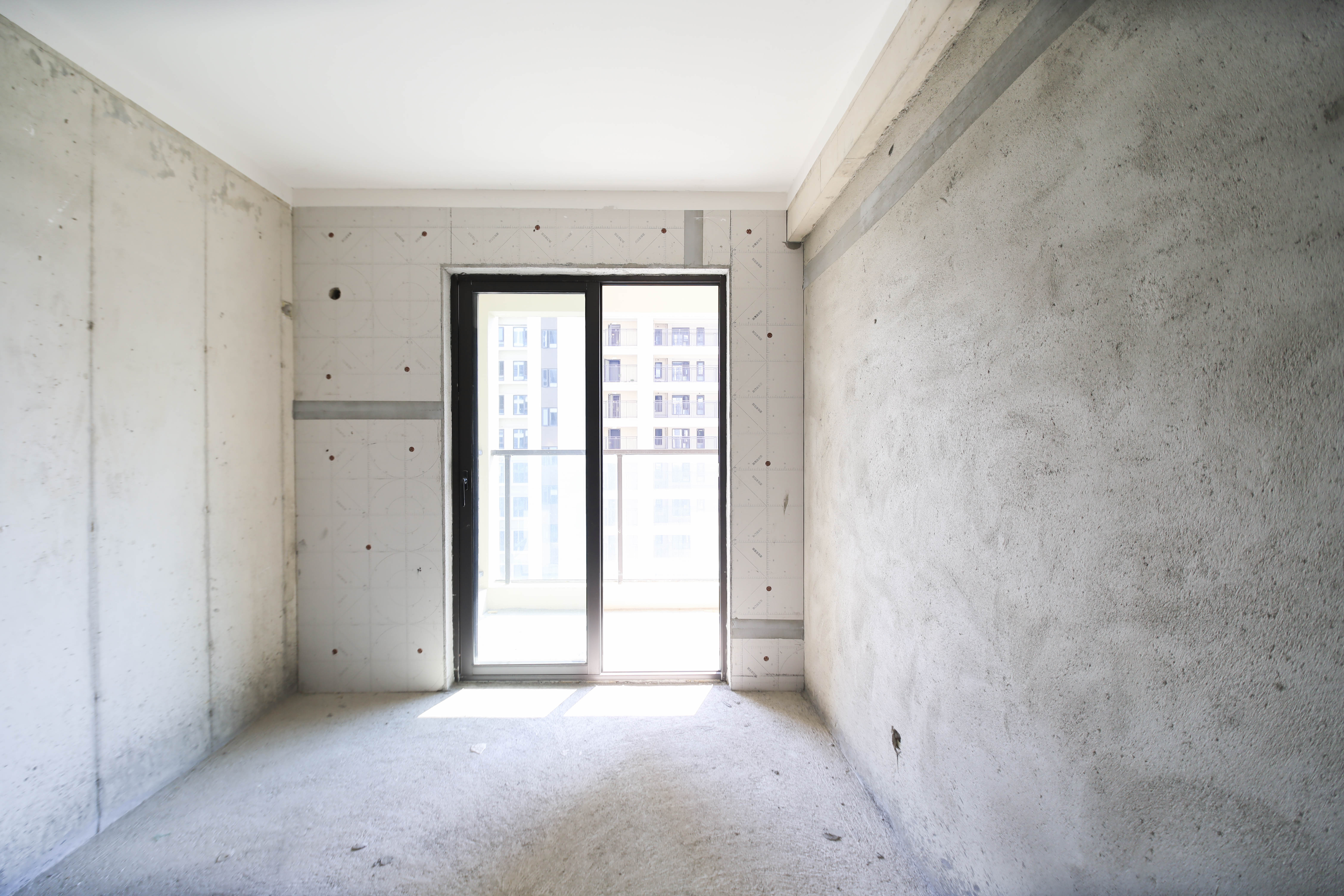 远洋红星天铂一期 3室2厅2卫 87.0万 远洋红星天铂一期 3室2厅2卫 87.0万卧室