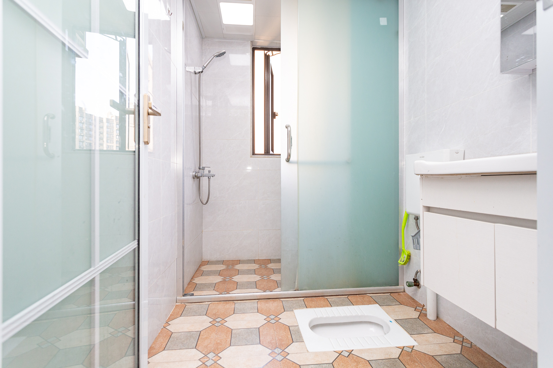 时代倾城五期 2室2厅1卫 77.6万 时代倾城五期 2室2厅1卫 77.6万卫生间