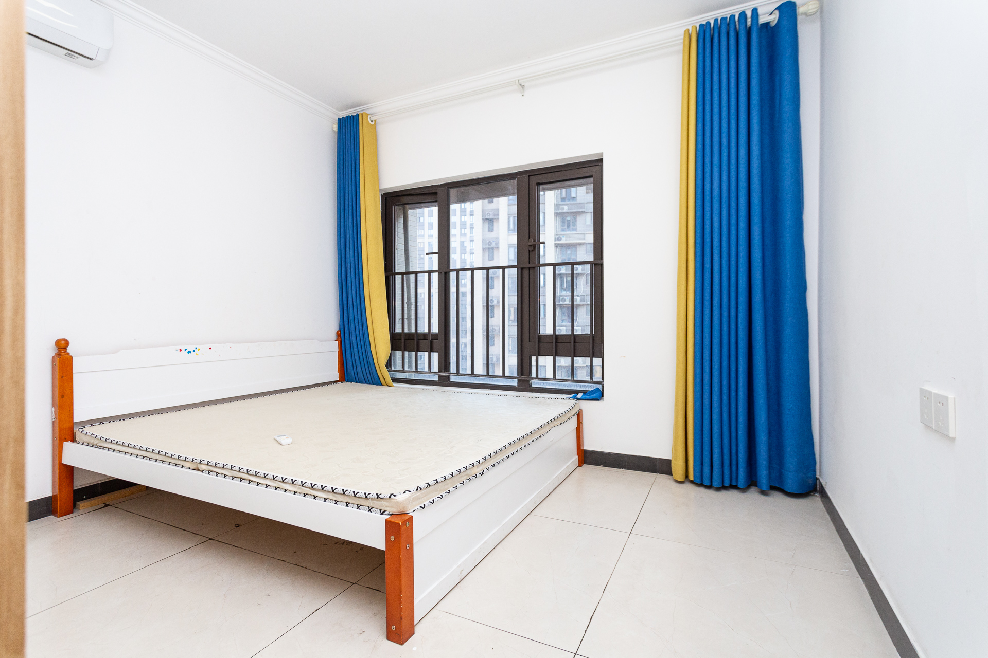 时代倾城五期 2室2厅1卫 77.6万 时代倾城五期 2室2厅1卫 77.6万卧室