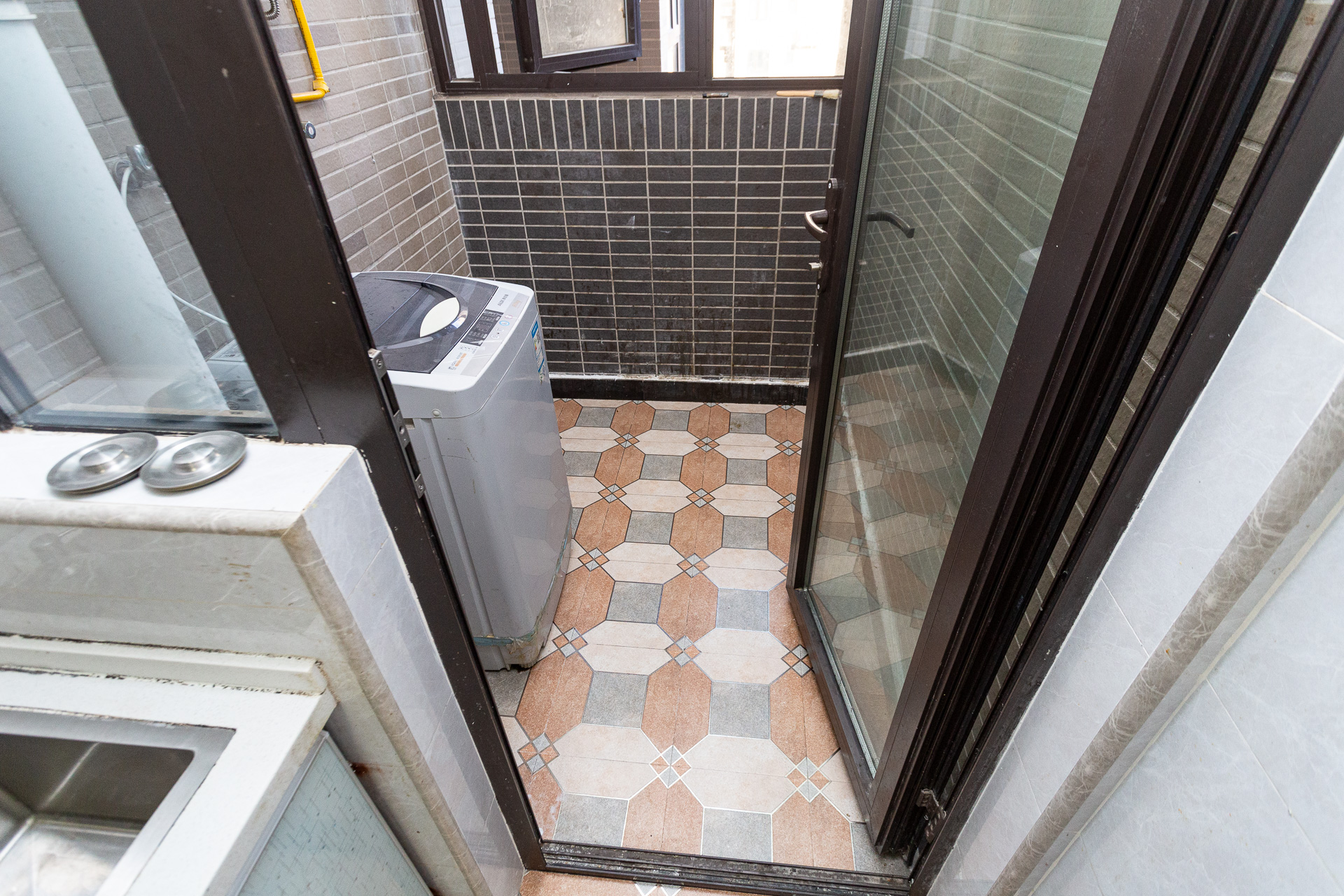 时代倾城五期 2室2厅1卫 77.6万 时代倾城五期 2室2厅1卫 77.6万阳台