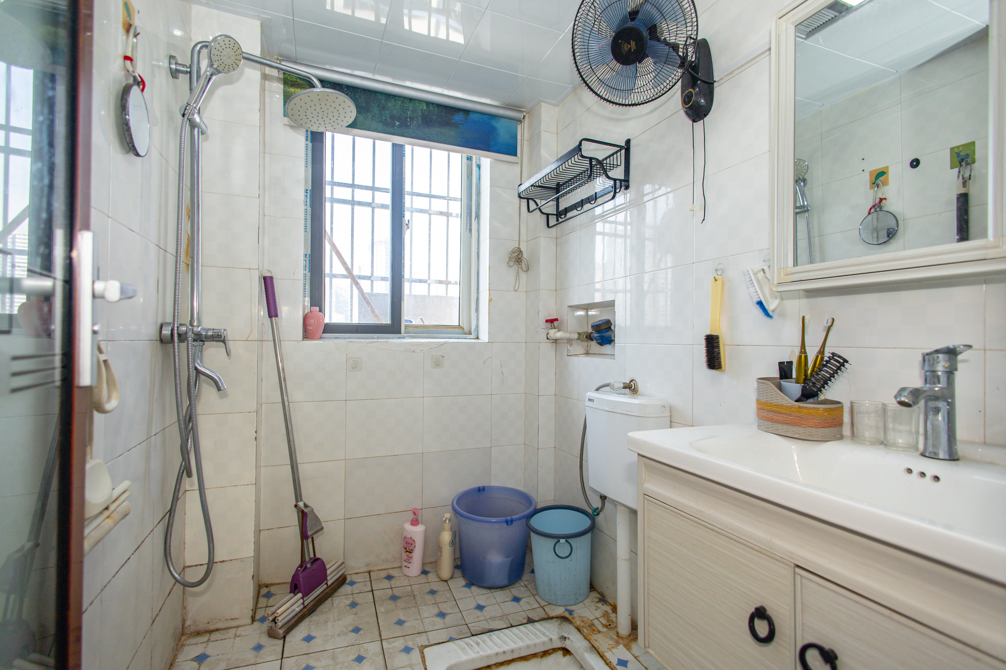 星邮小区  3室2厅1卫    57.0万 星邮小区  3室2厅1卫    57.0万卫生间