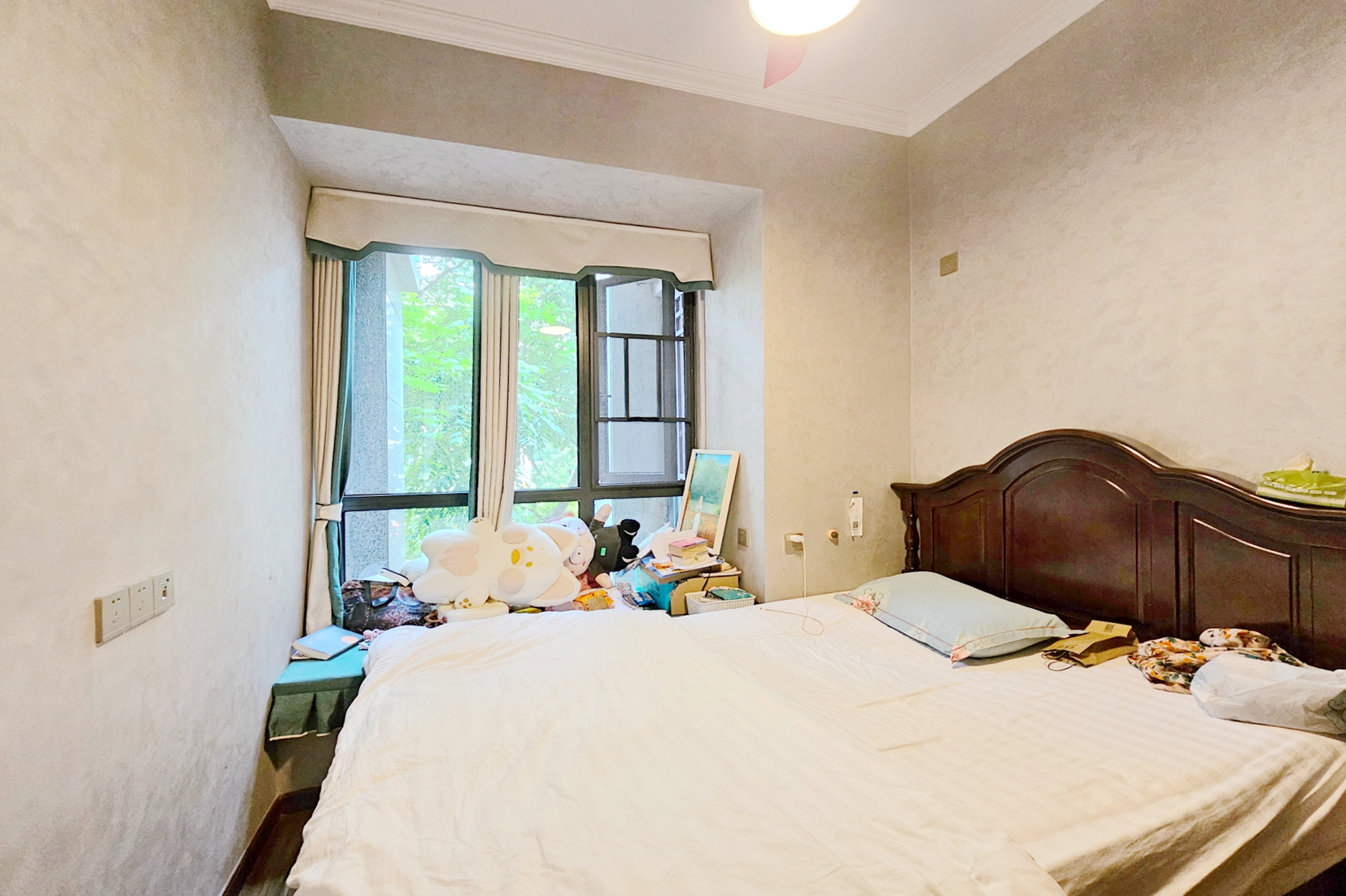 明昇壹城(明昇时代广场)一期  4室2厅2卫    200.0万 明昇壹城(明昇时代广场)一期  4室2厅2卫    200.0万卧室