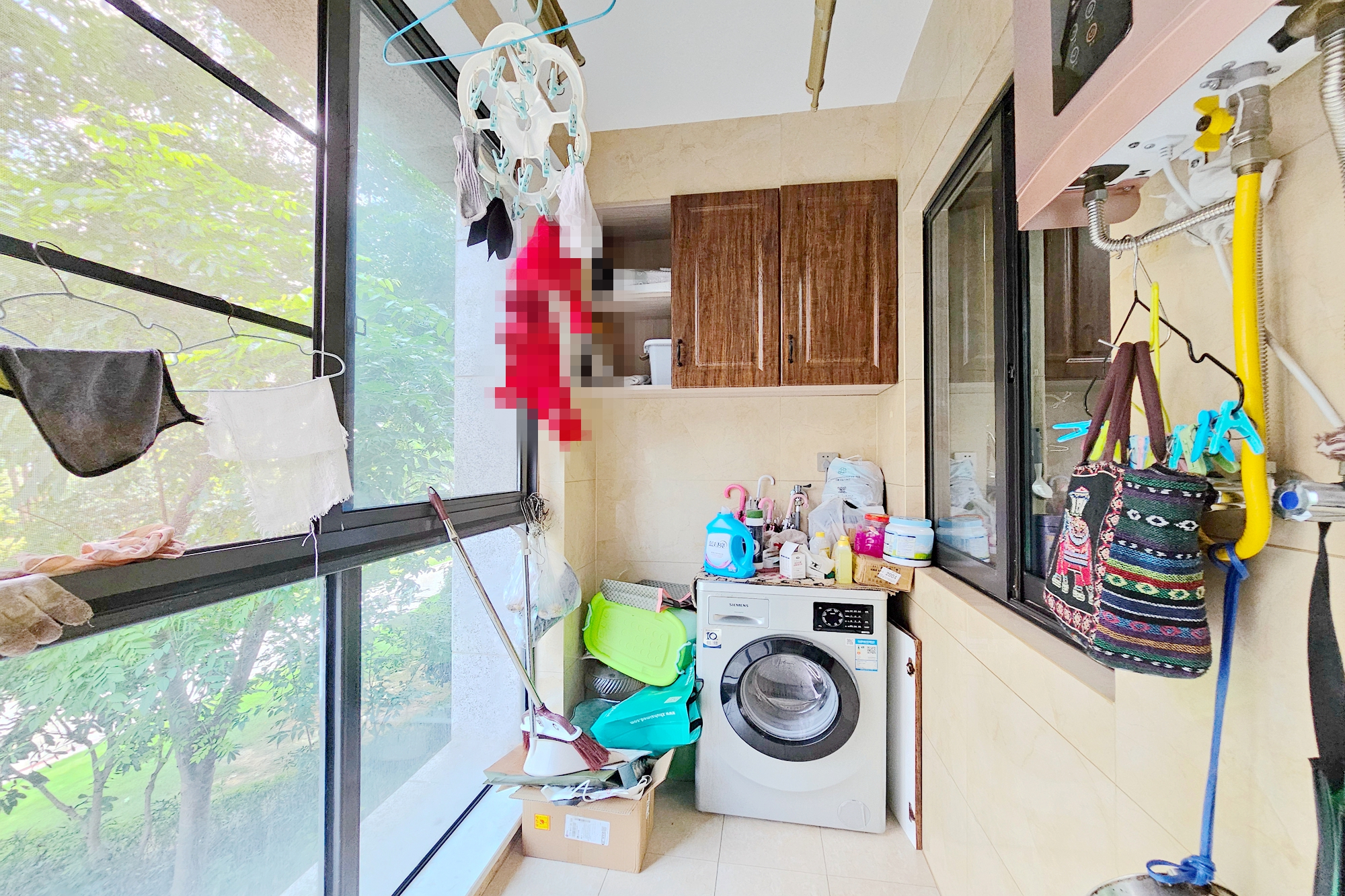 明昇壹城(明昇时代广场)一期  4室2厅2卫    200.0万 明昇壹城(明昇时代广场)一期  4室2厅2卫    200.0万阳台