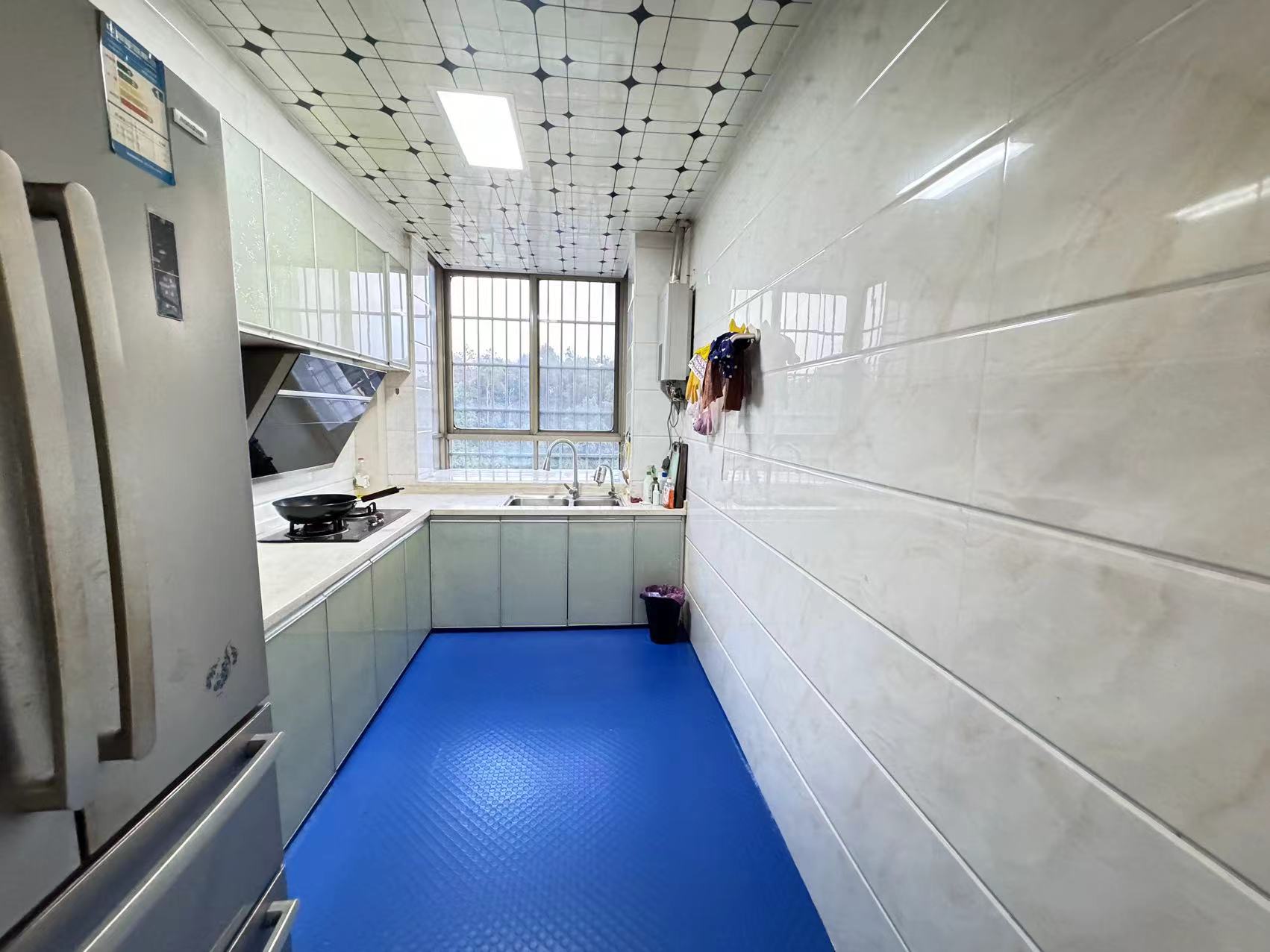 枫林绿洲  3室2厅2卫    50.0万 枫林绿洲  3室2厅2卫    50.0万室内图