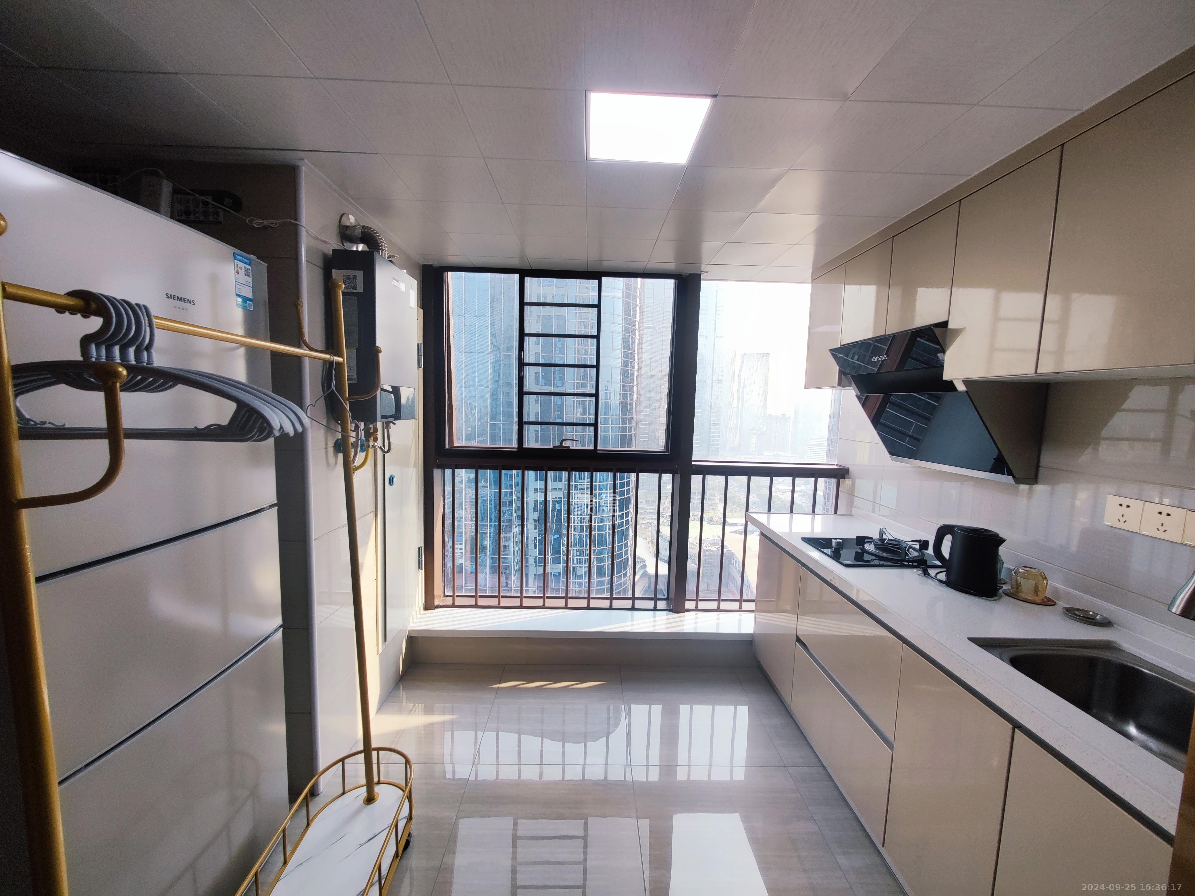 富兴时代御城  2室1厅1卫    3500.0元/月室内图