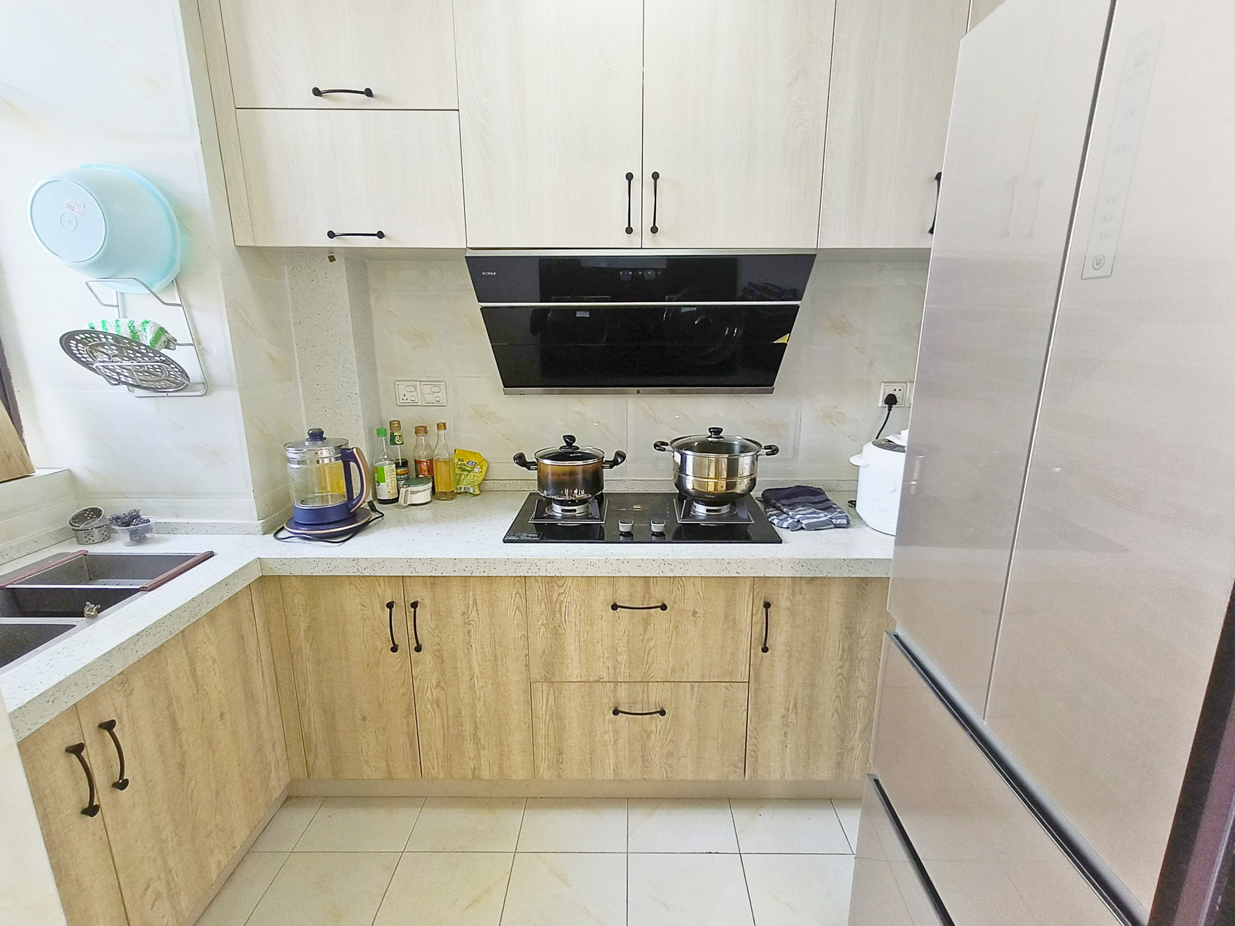 阳光丽城一期 4室2厅2卫 205.0万 阳光丽城一期 4室2厅2卫 205.0万厨房