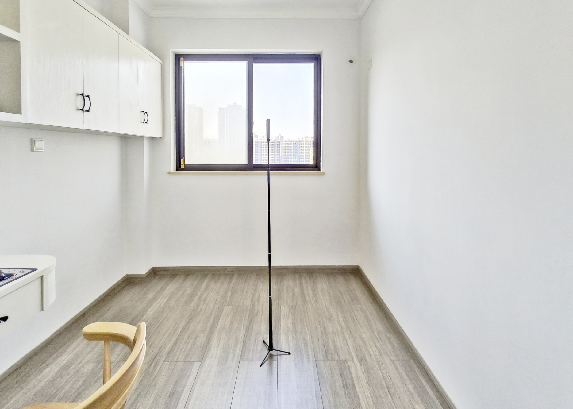 阳光丽城一期 4室2厅2卫 205.0万 阳光丽城一期 4室2厅2卫 205.0万卧室